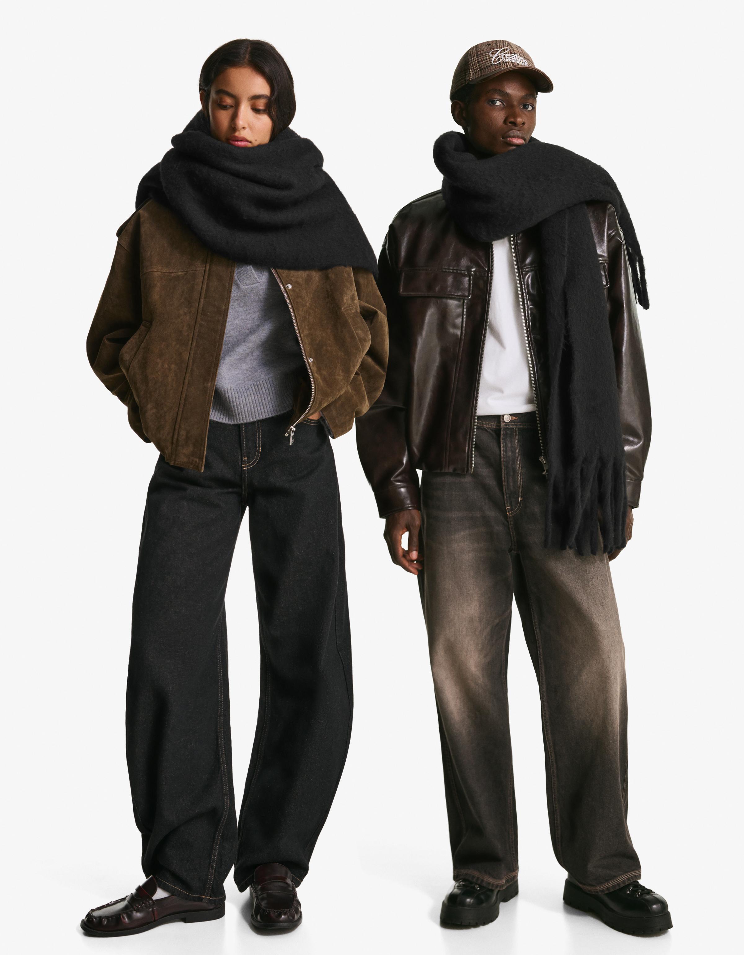 Solid-coloured scarf — Black