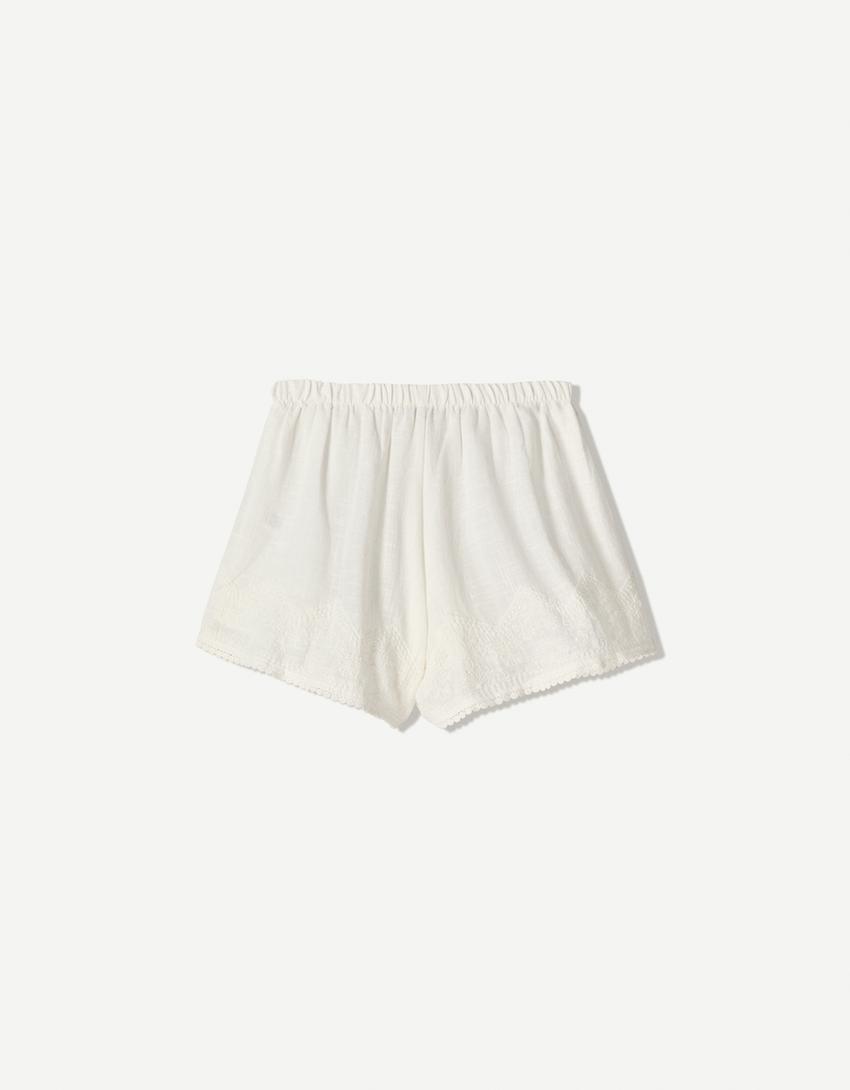 Pantaloni scurți boho cu broderie-Alb murdar-1