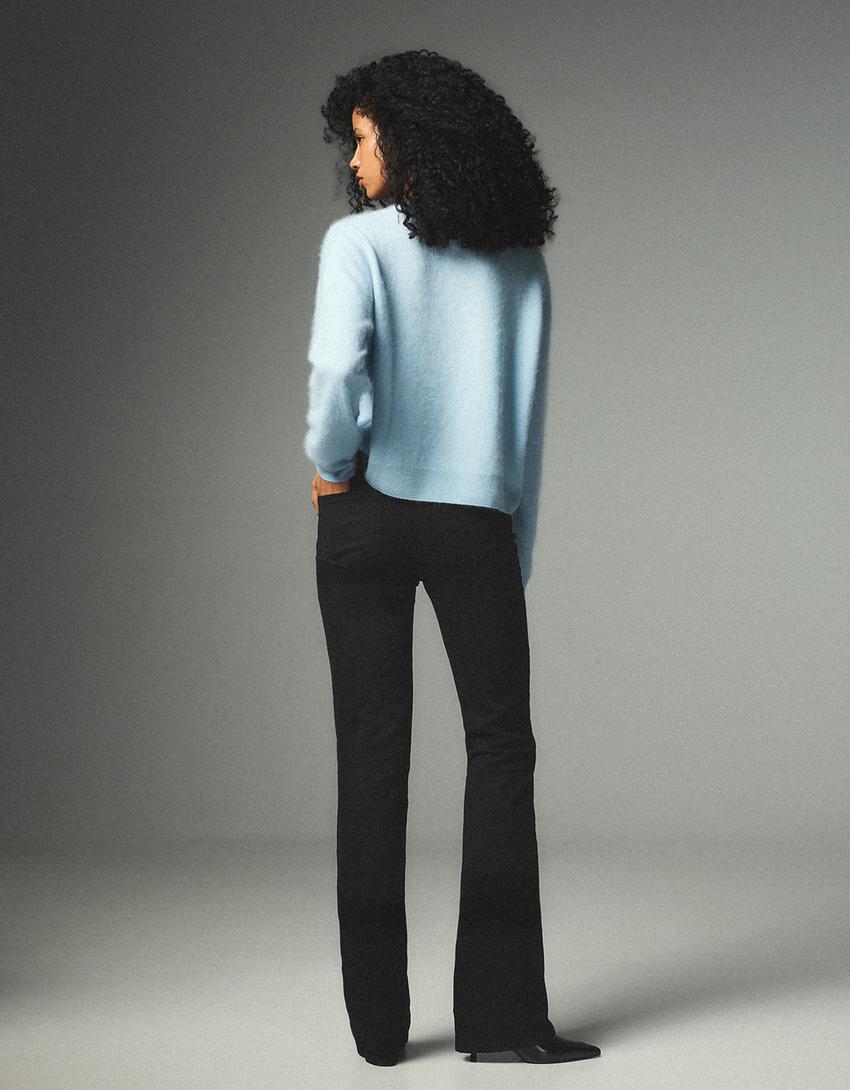 Pantalón flare-Negro