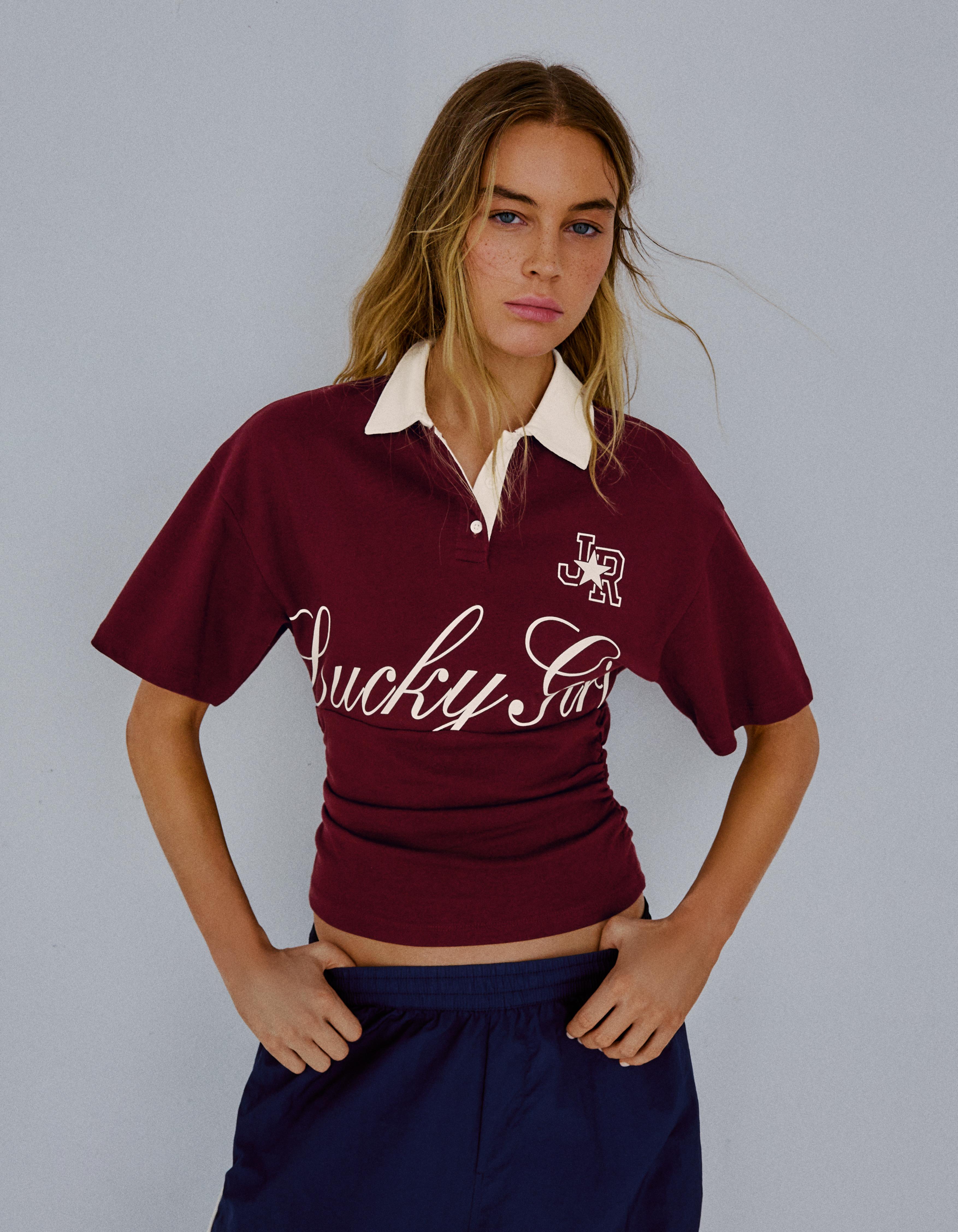 Bershka Polo Manga Corta Fajín Print Mujer Burdeos