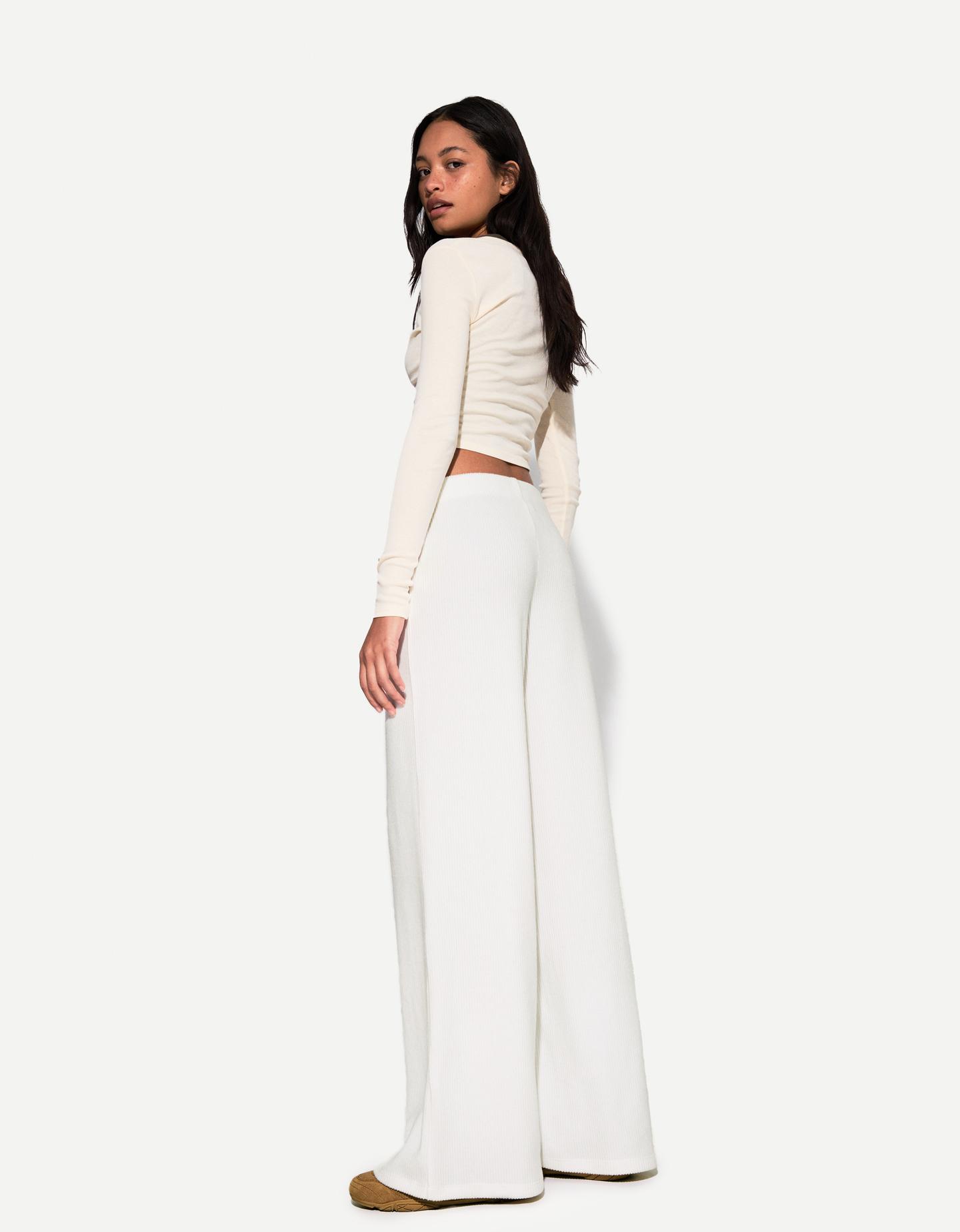 Bershka Soft Touch Hose Wide-Leg Rib Damen L Rohweiß günstig online kaufen