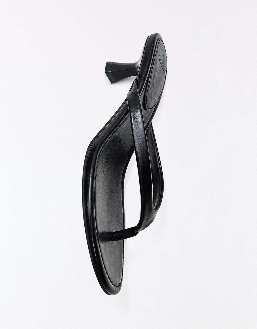 Heeled thong sandals-BLACK