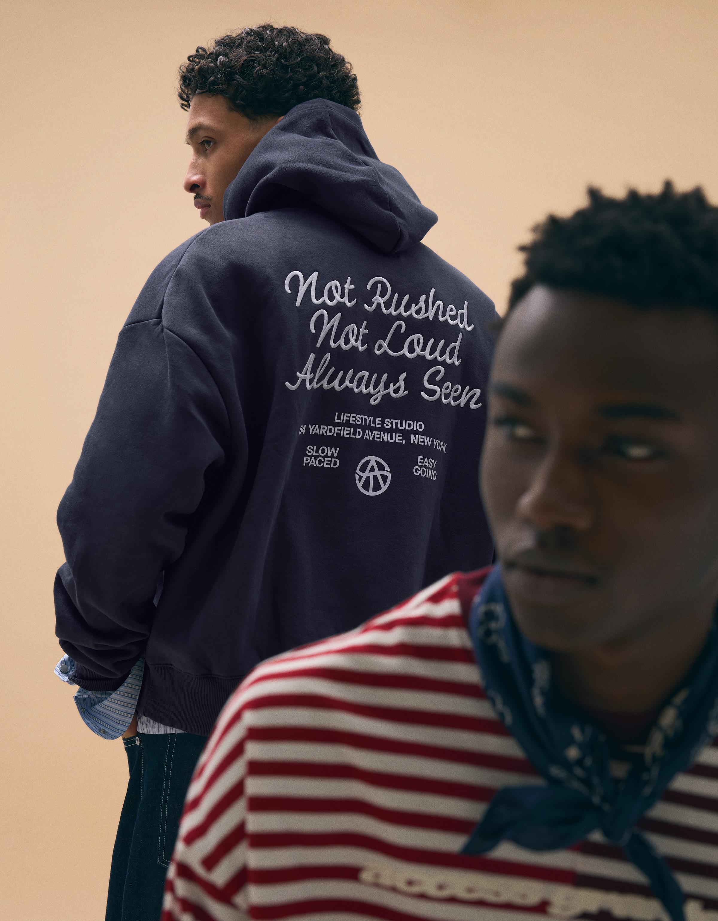 İşlemeli boxy fit kapüşonlu sweatshirt - Görsel 17