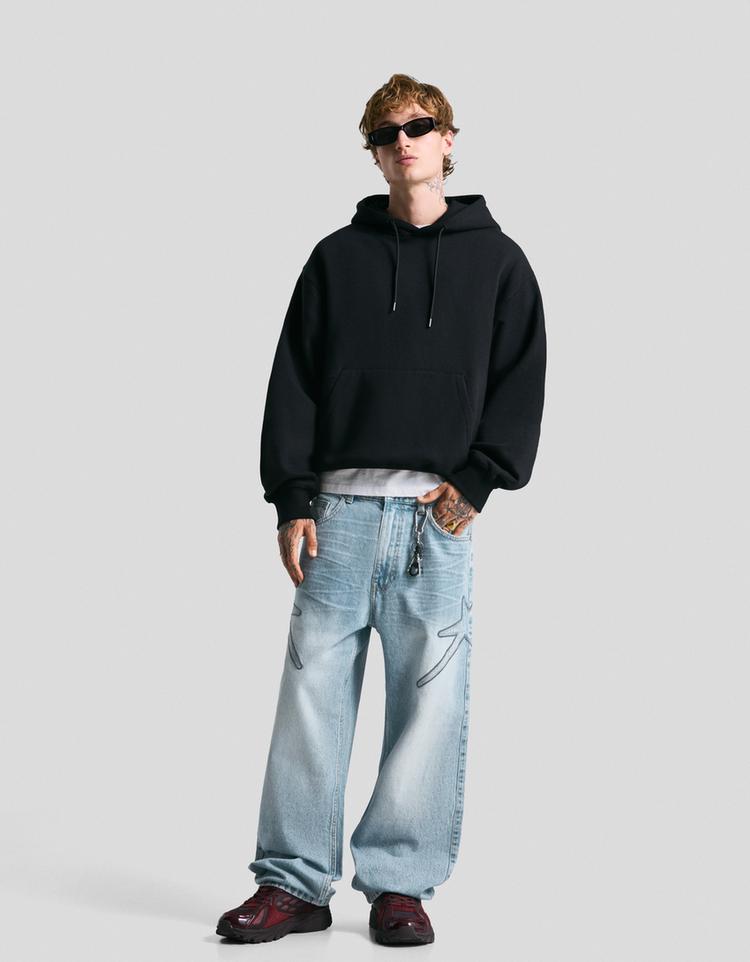 Embroidered baggy jeans