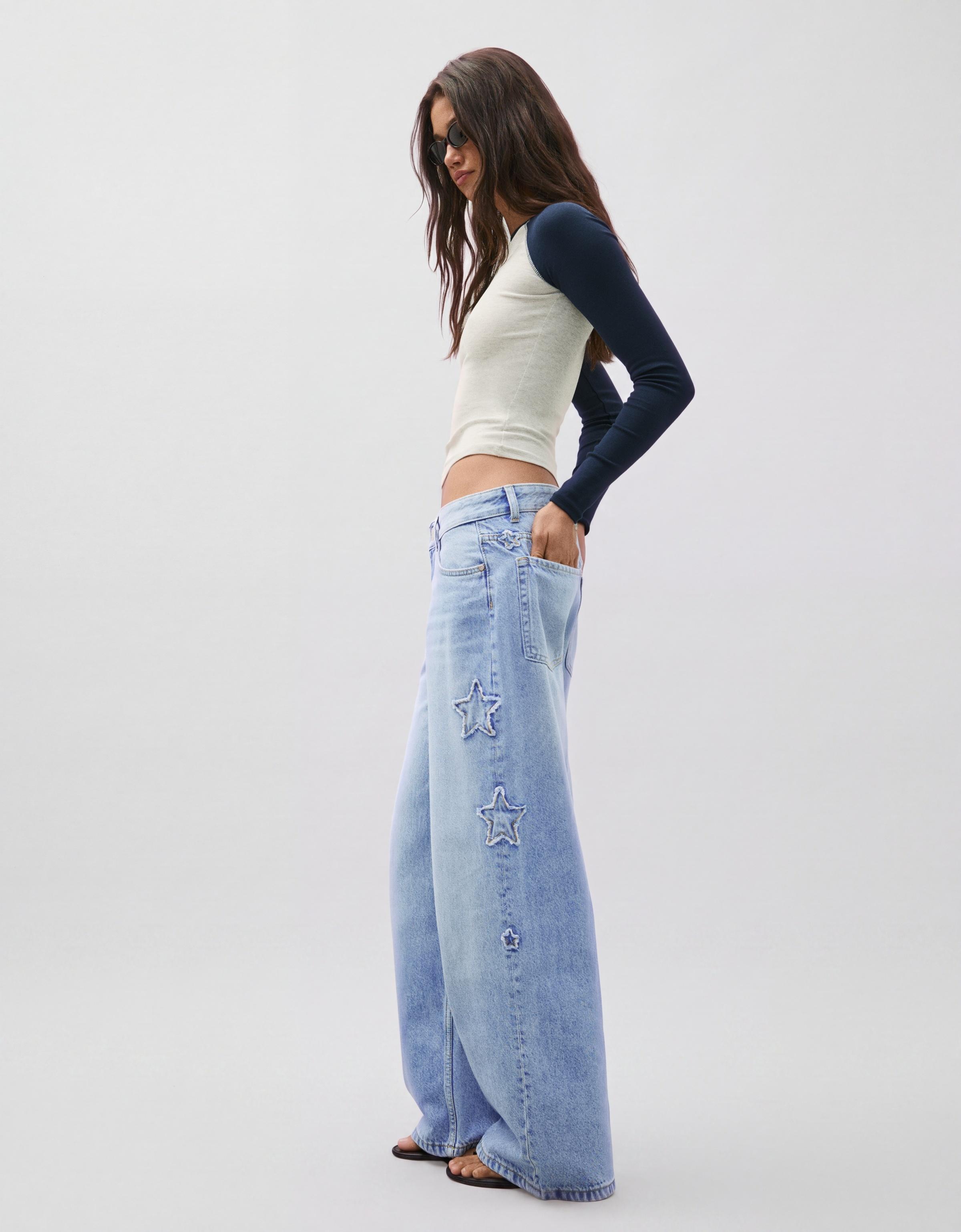 Boyfriend jeans with star print — Light blue