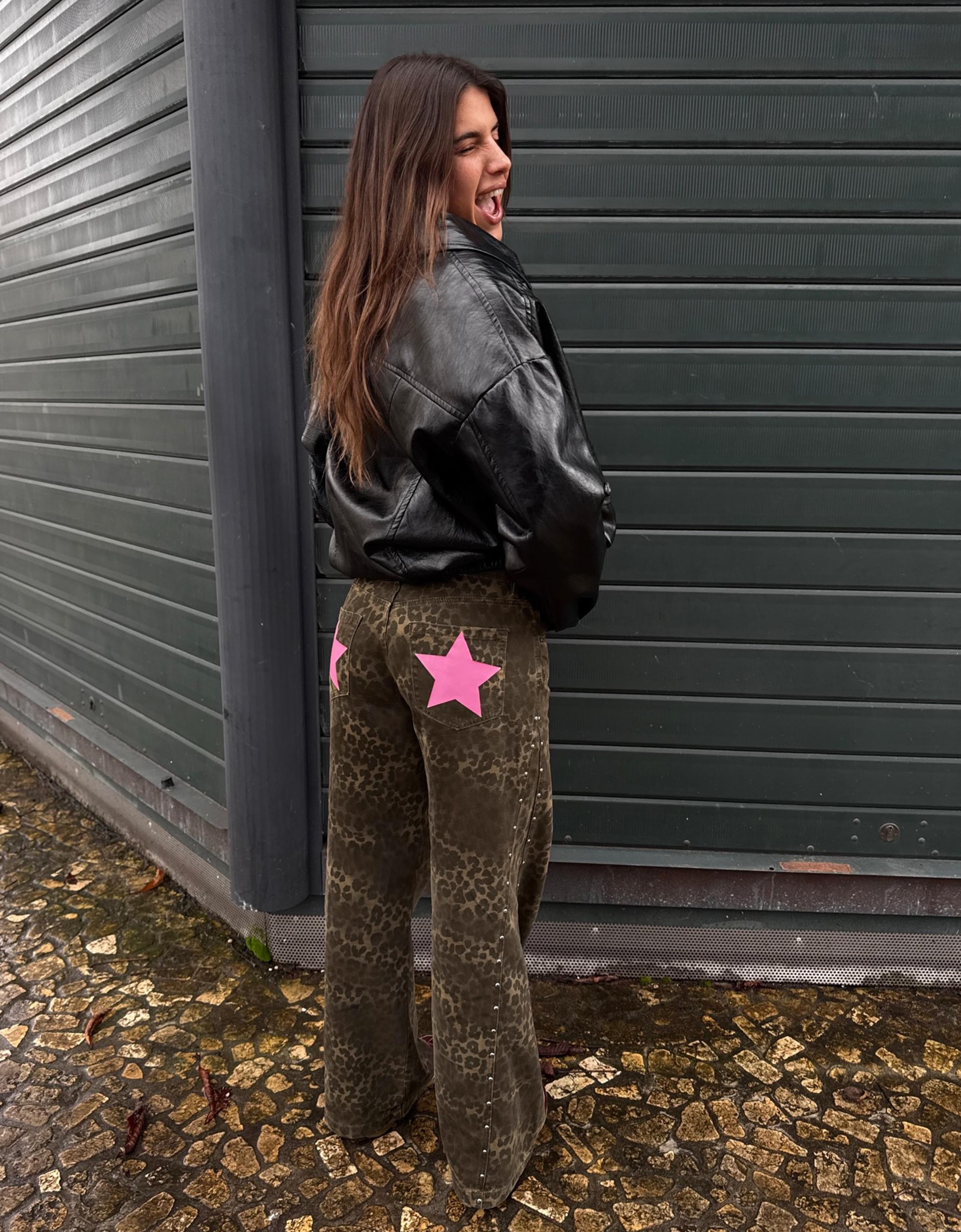 Bershka Pantalón Straight Sarga Mujer Marrón