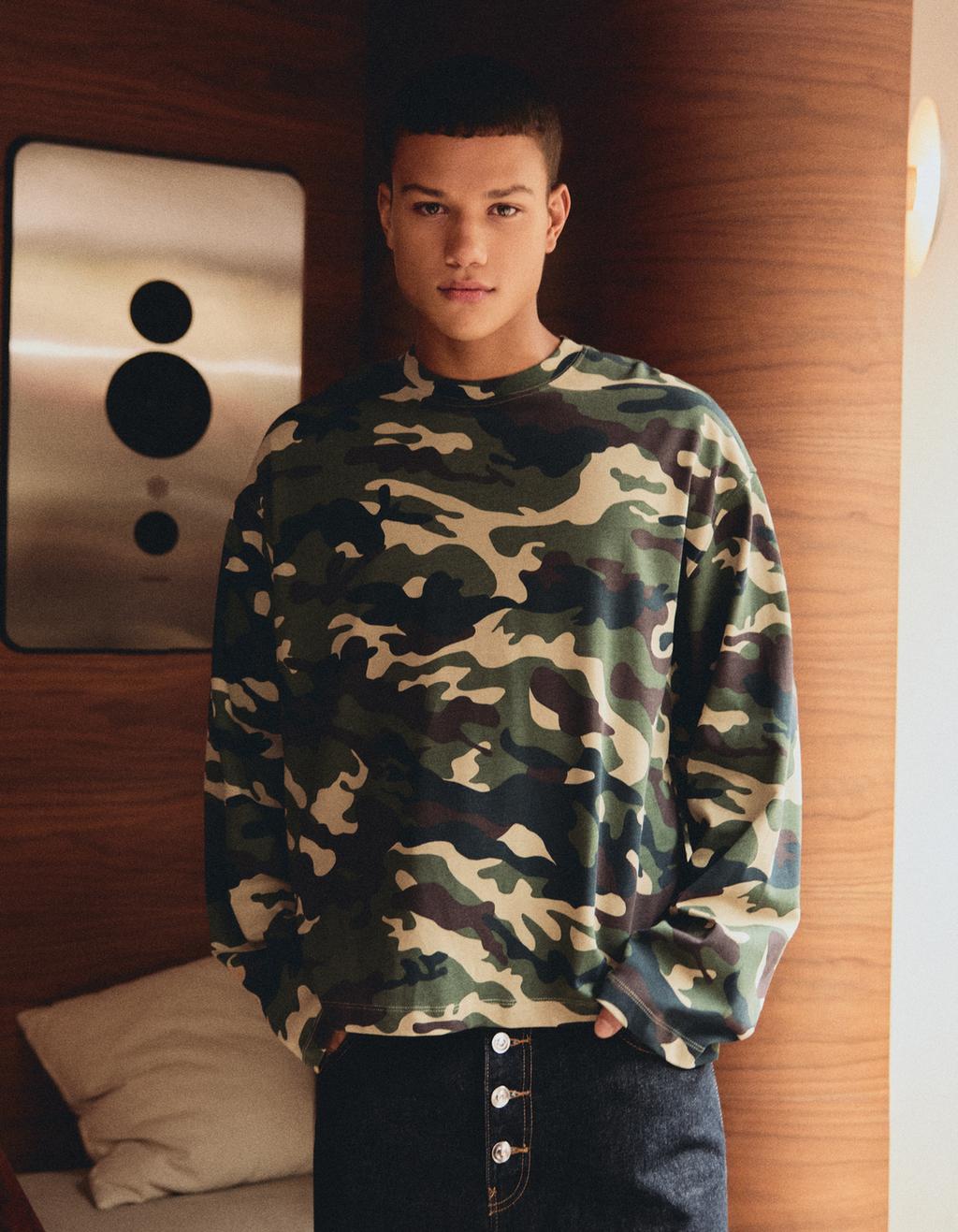 Bershka Boxy print uzunqol köynək