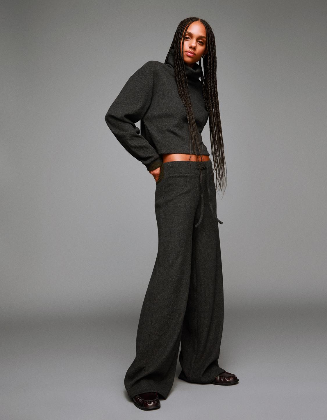 Ribbed sweater and wide-leg trousers set