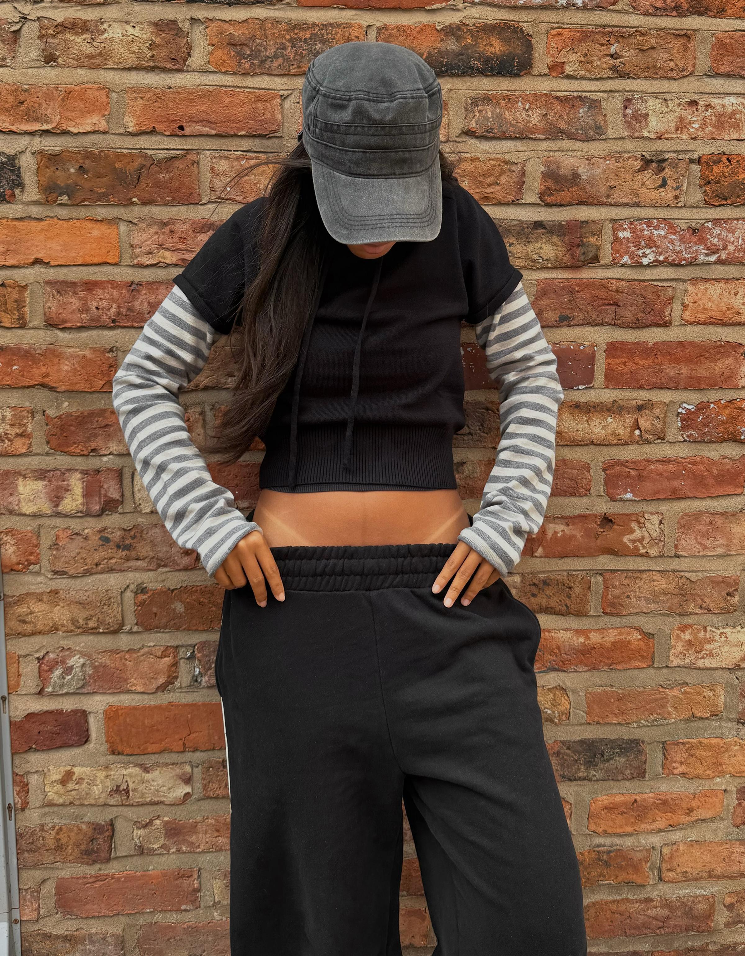 Contrast sleeve hoodie sweater