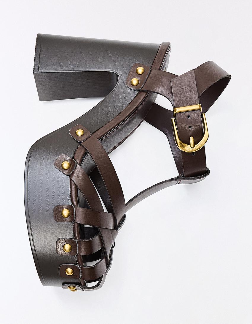 Sandali con tacco-Marrone