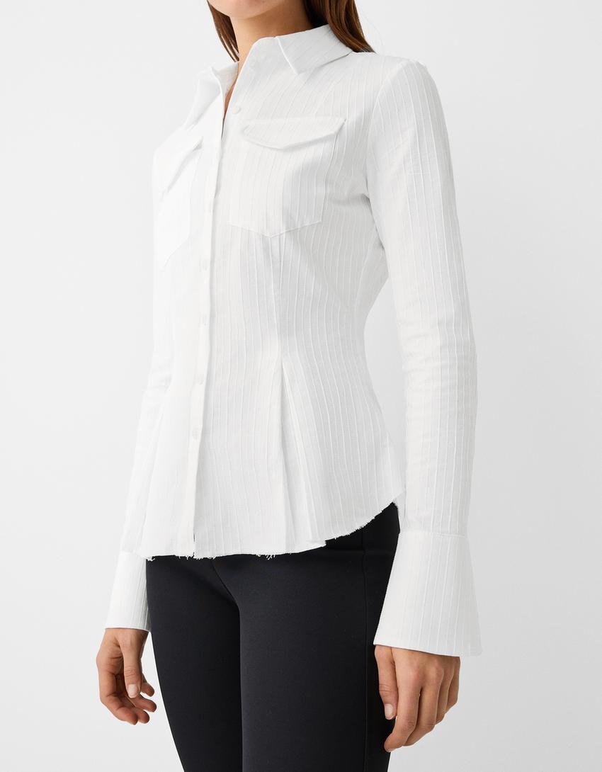 قميص مُجسِّم-أبيض مطفي-2