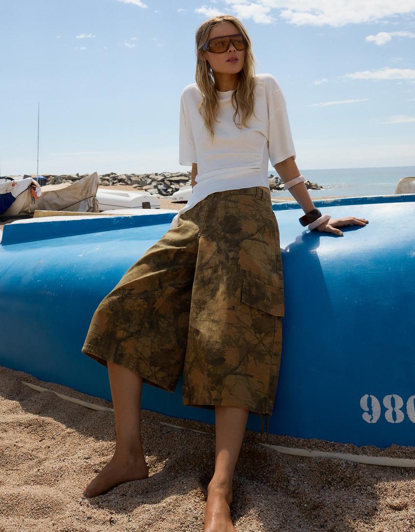 Printed Bermuda shorts-Khaki