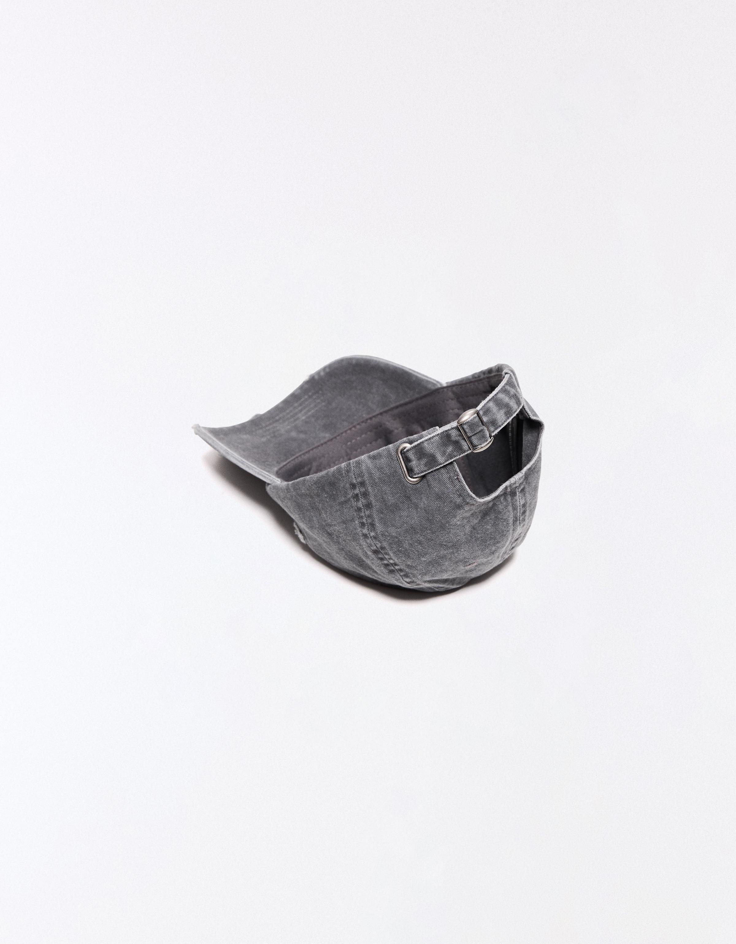 Washed effect cap — Black