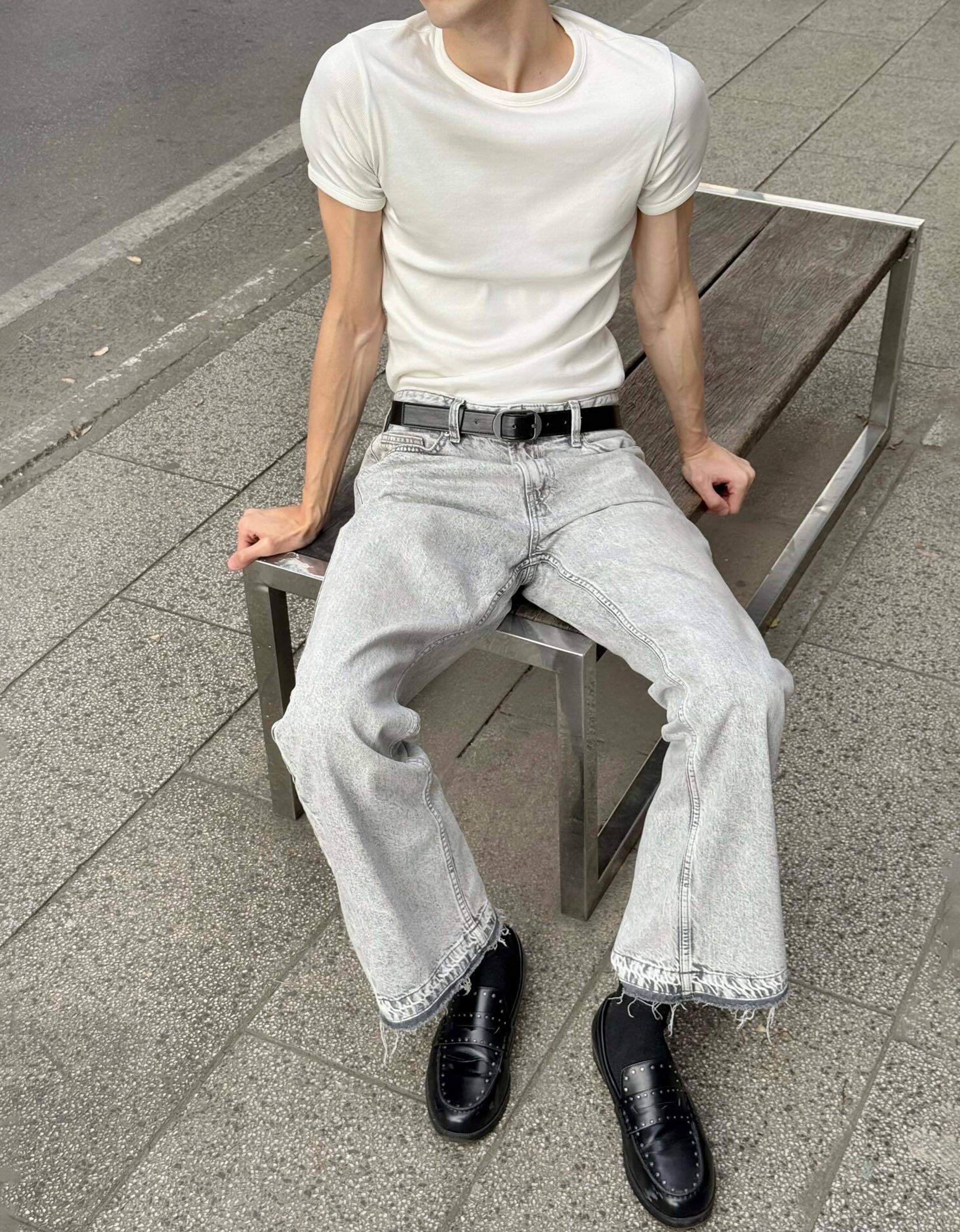 Straight-fit flared jeans — Grey