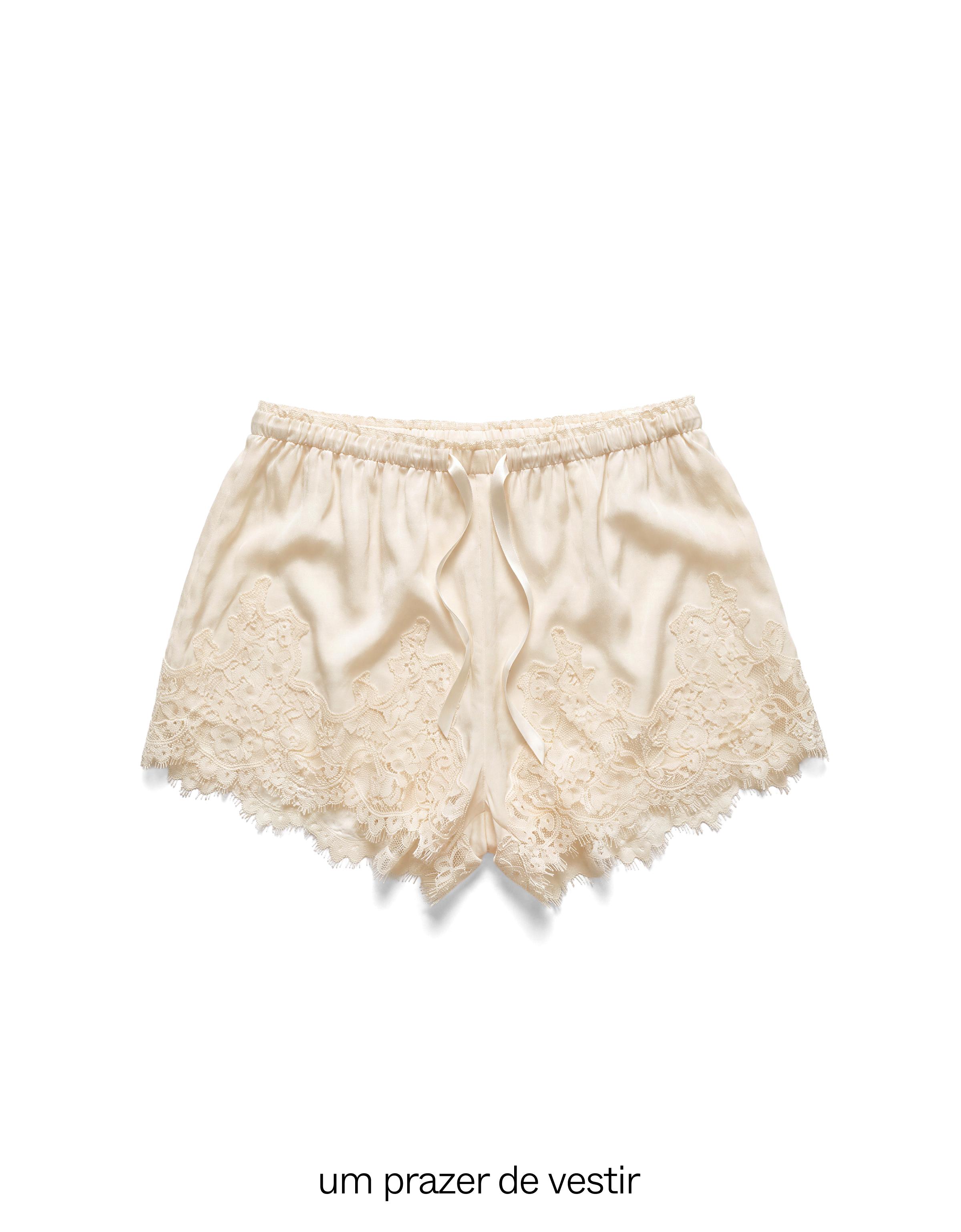 Crinkle lace shorts — Cream