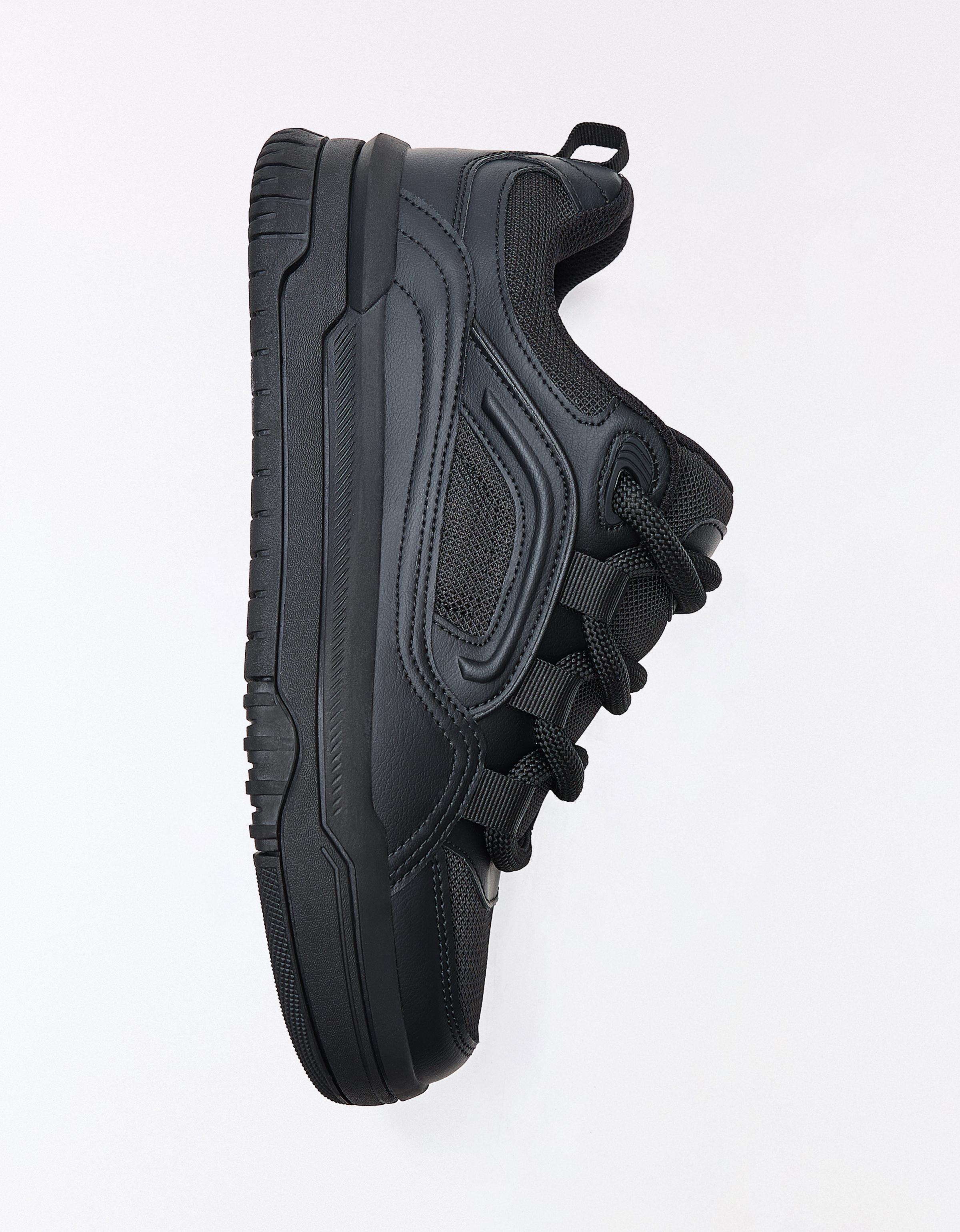 Skate trainers — BLACK