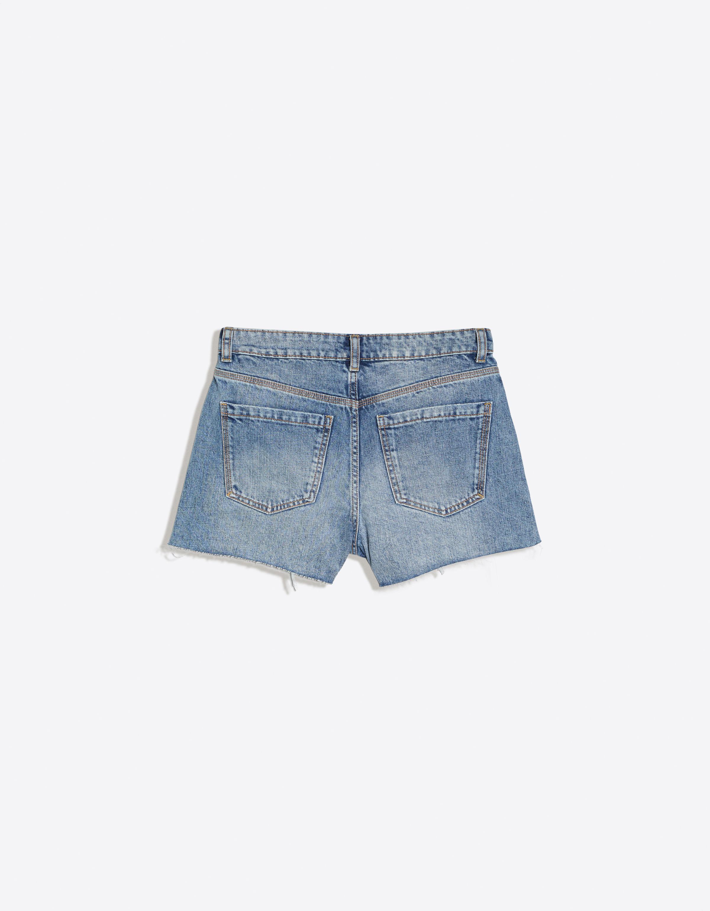 Ripped denim shorts - Women | Bershka