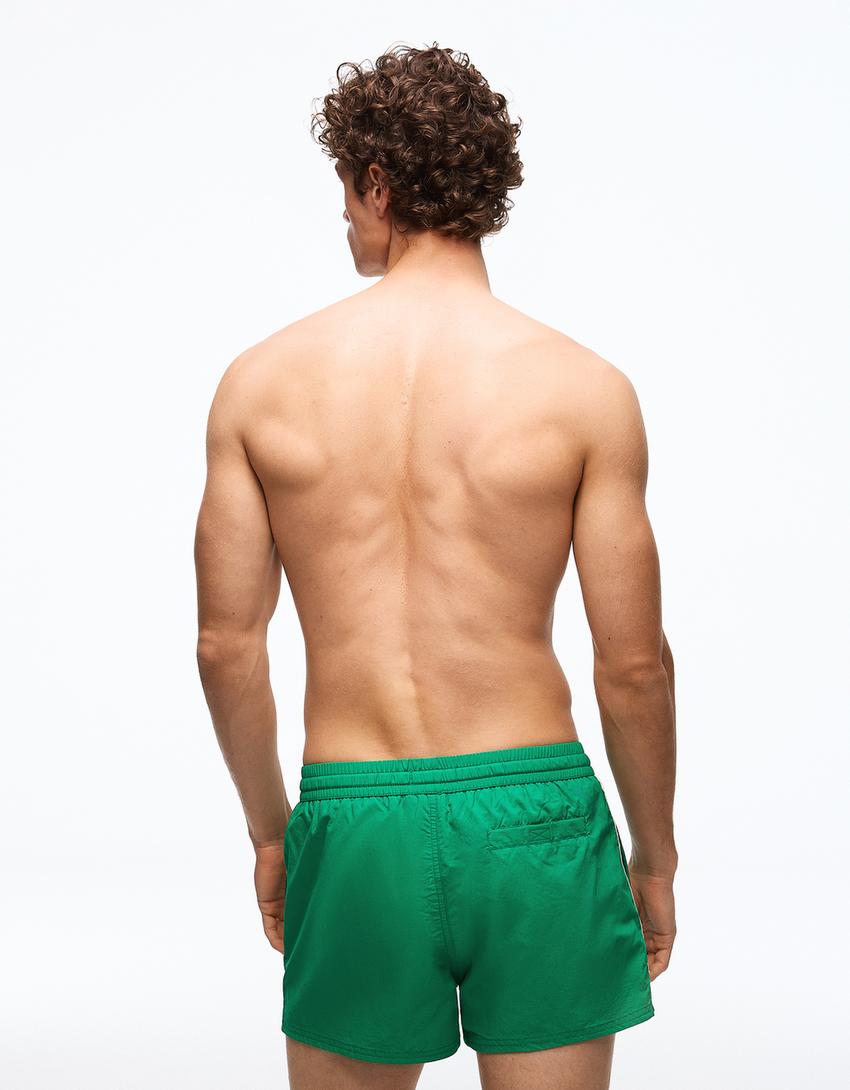 Kurze Retro-Badeshorts-Grün