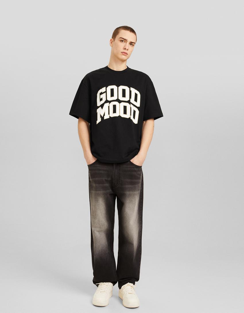 T-shirt manga curta boxy fit estampado-Preto-3