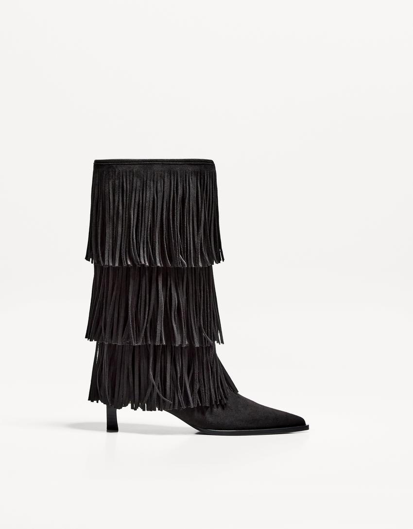 Bota tacón kitten flecos-Negro