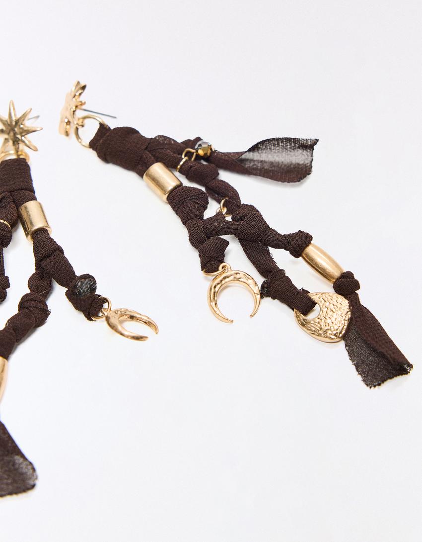 Anting-anting gantung dengan ornamen-Emas