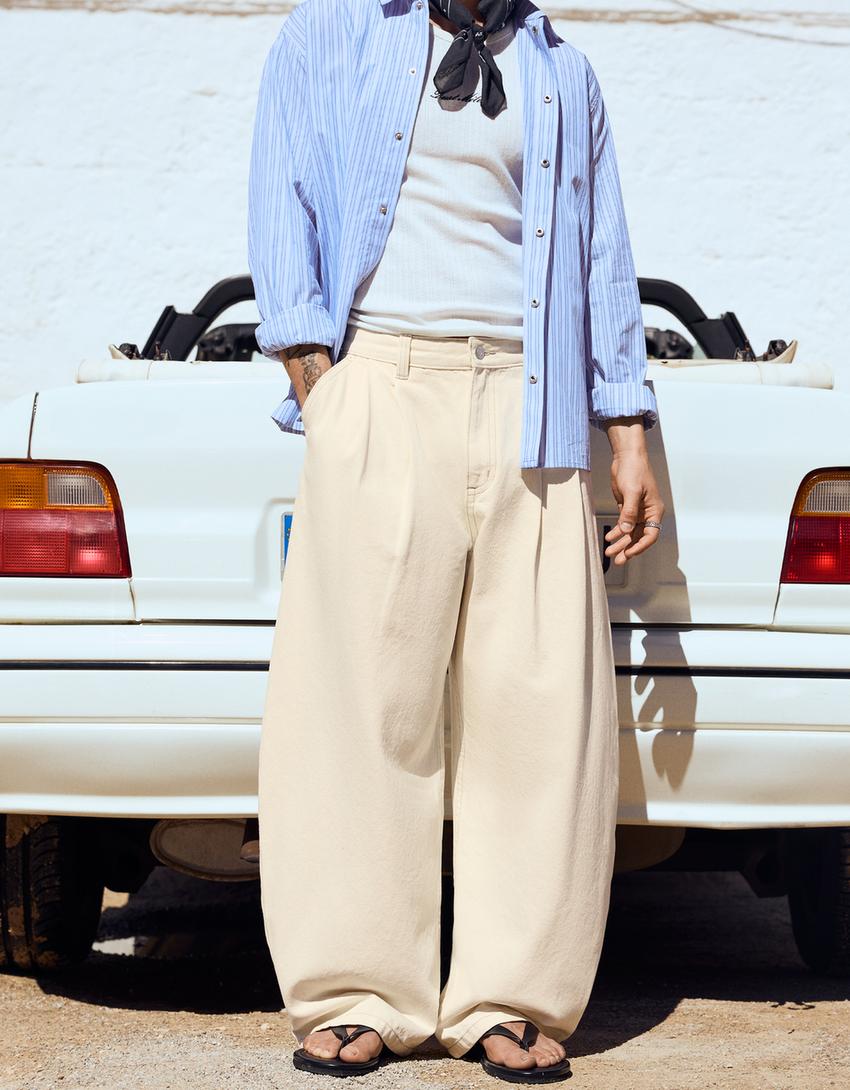 Pleated barrel jeans-Cream