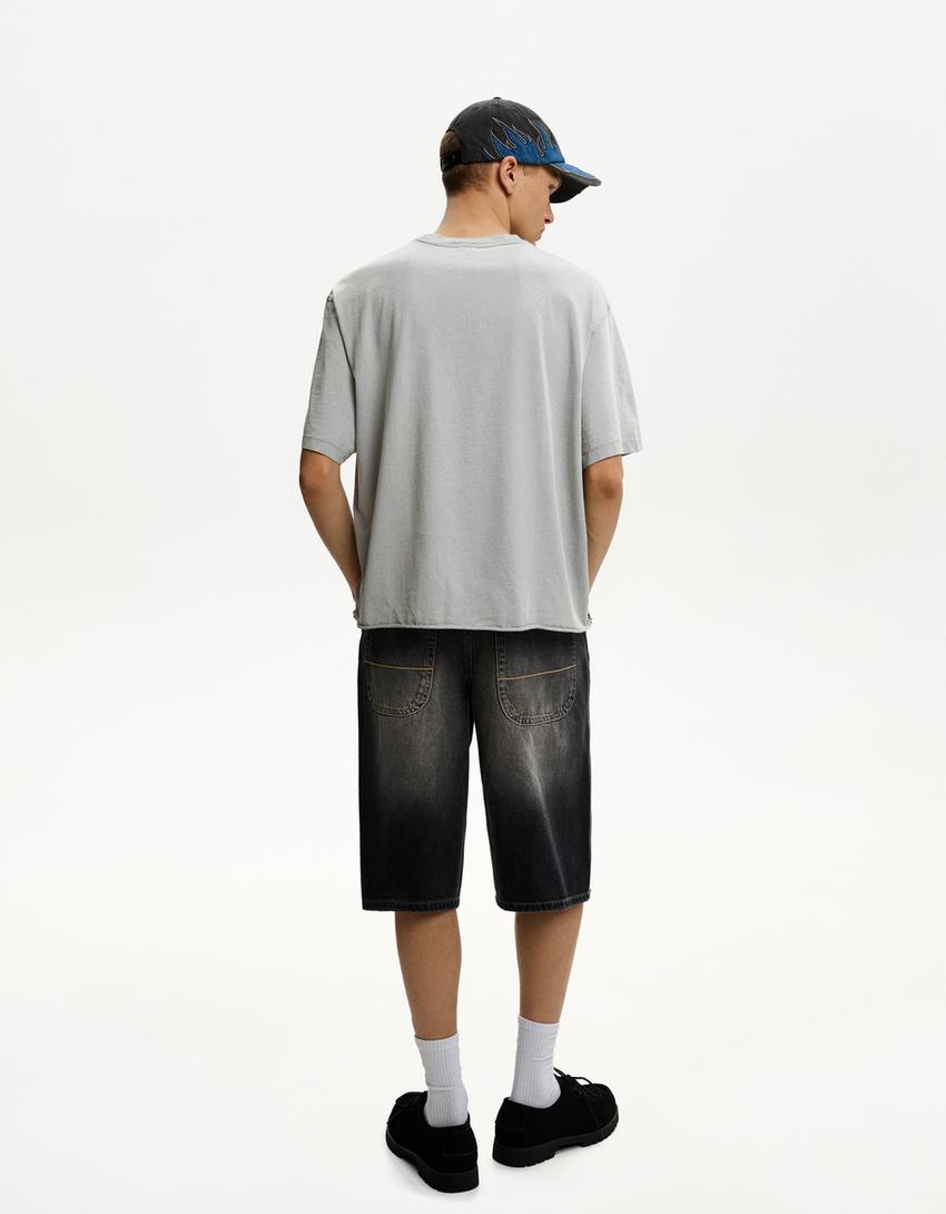 Cropped short sleeve T-shirt with patch-Grey-1
