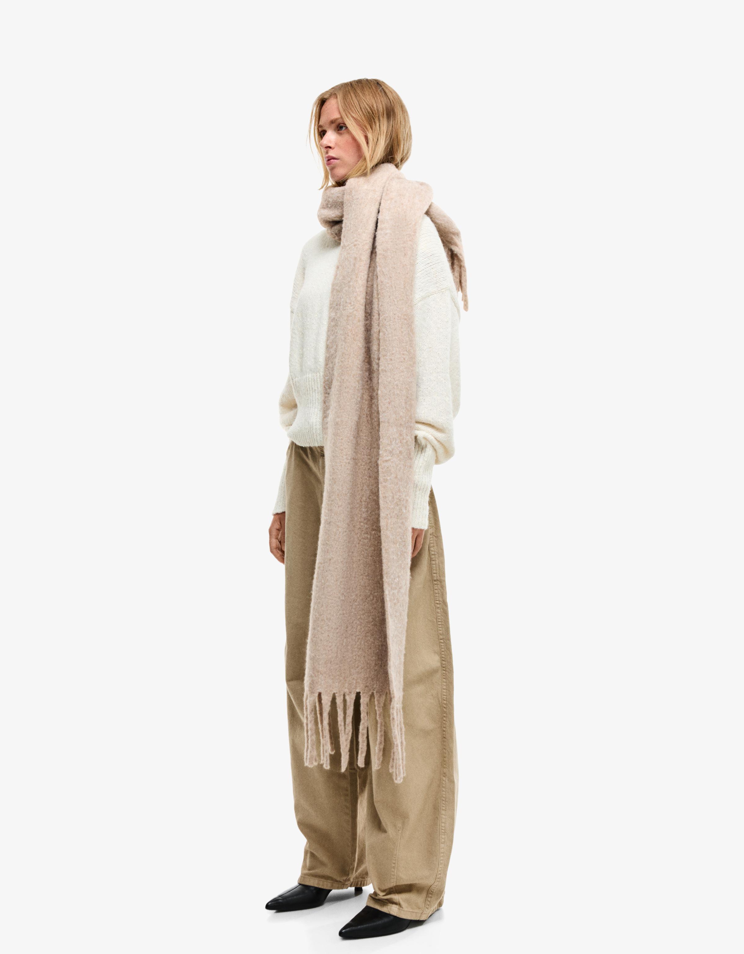 Solid-coloured scarf — Sand