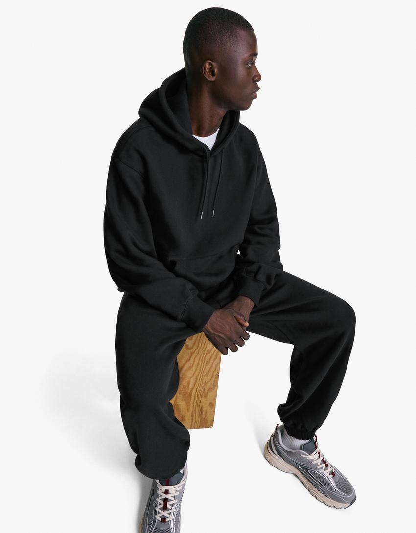 Kapuzenpullover-Schwarz-2