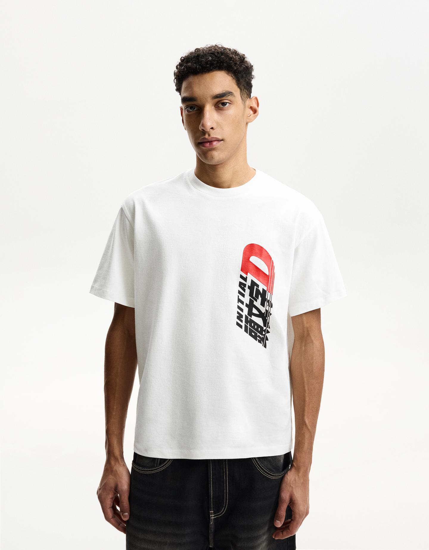 Bershka koszulka z krótkim rękawem i nadrukiem initial d biały