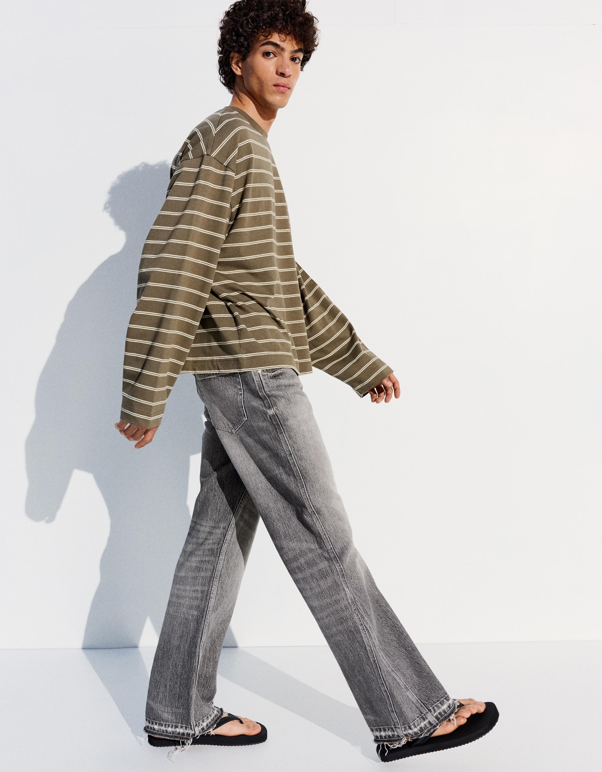 Straight flared jeans — Grey