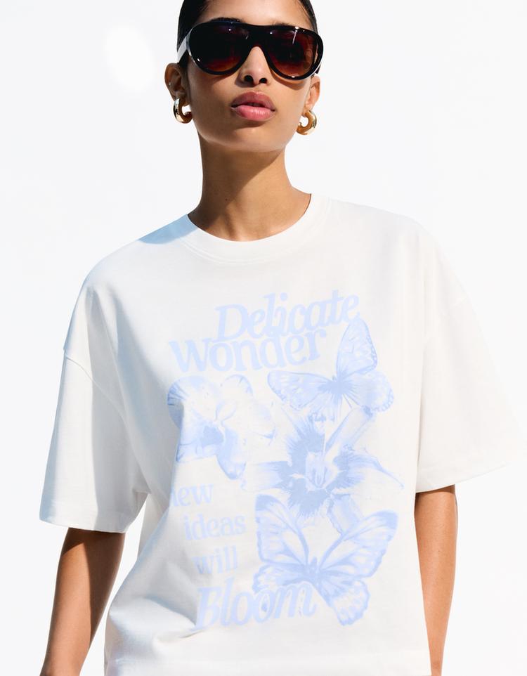 Desenli kısa kollu t-shirt