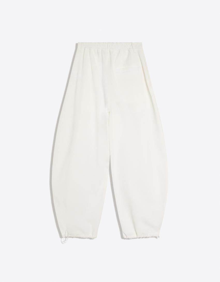 Pleated super baggy semi-jogger trousers-White