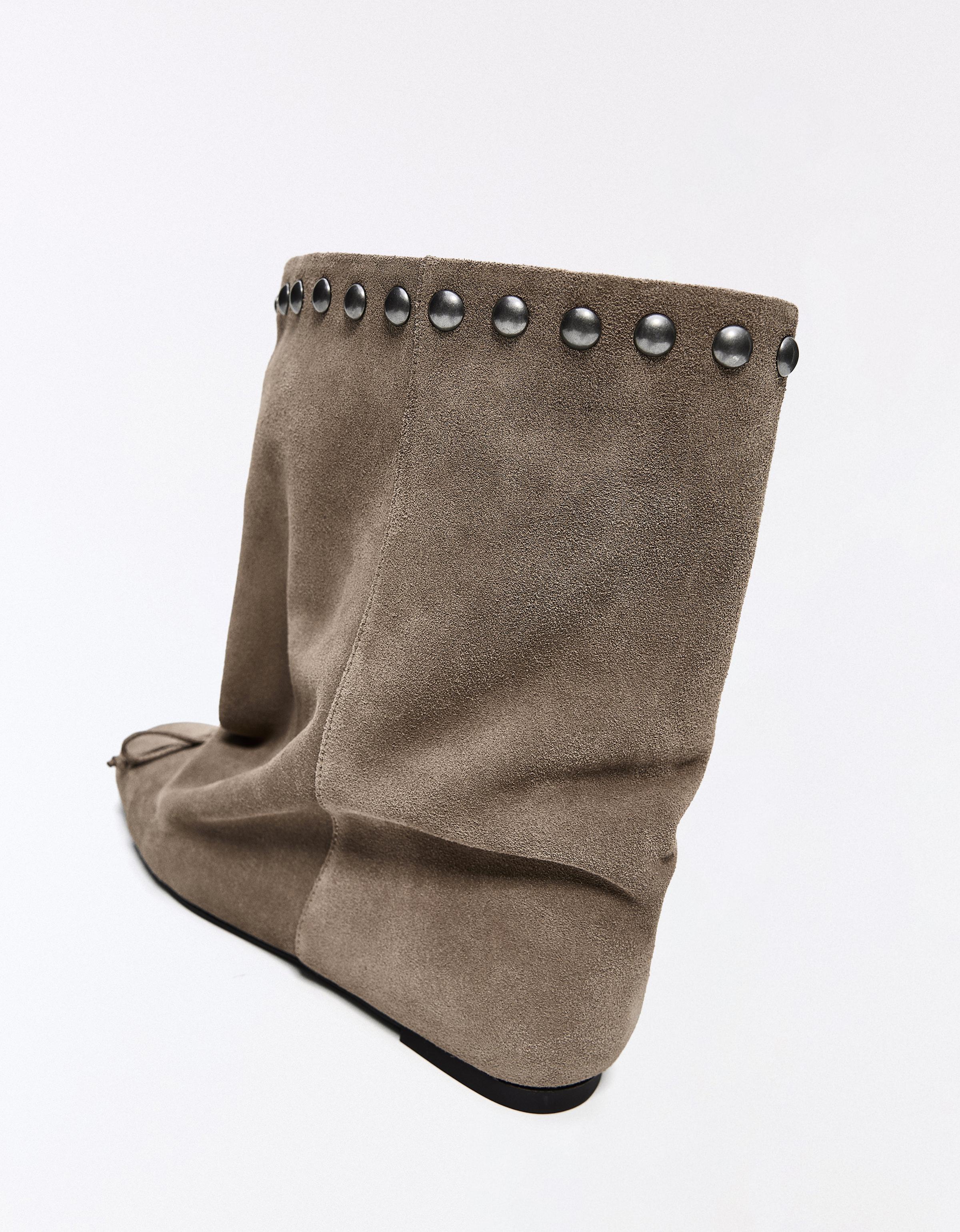 Leather flat ankle boots with wide shaft and studs — TAUPE