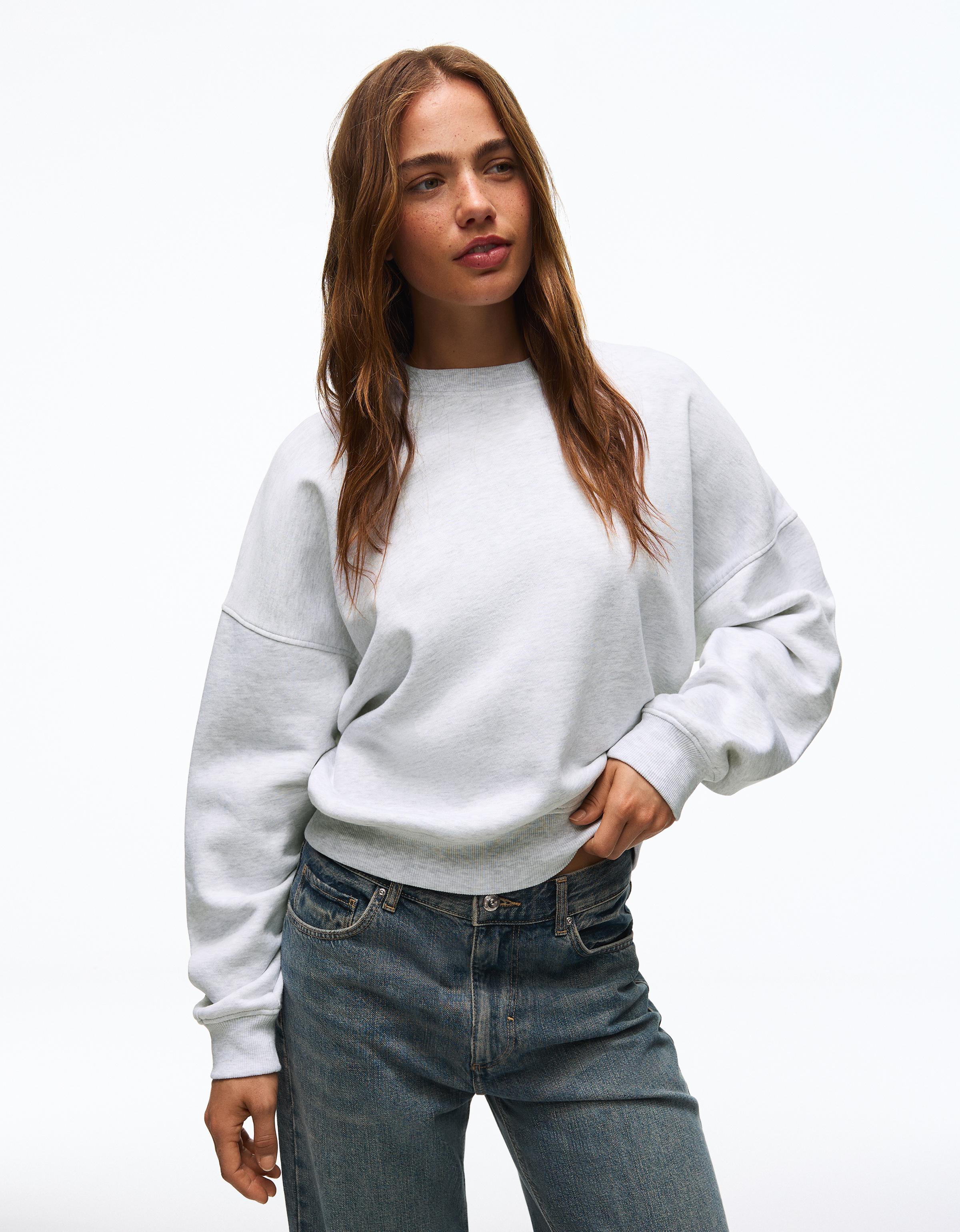 Round neck sweatshirt — Grey