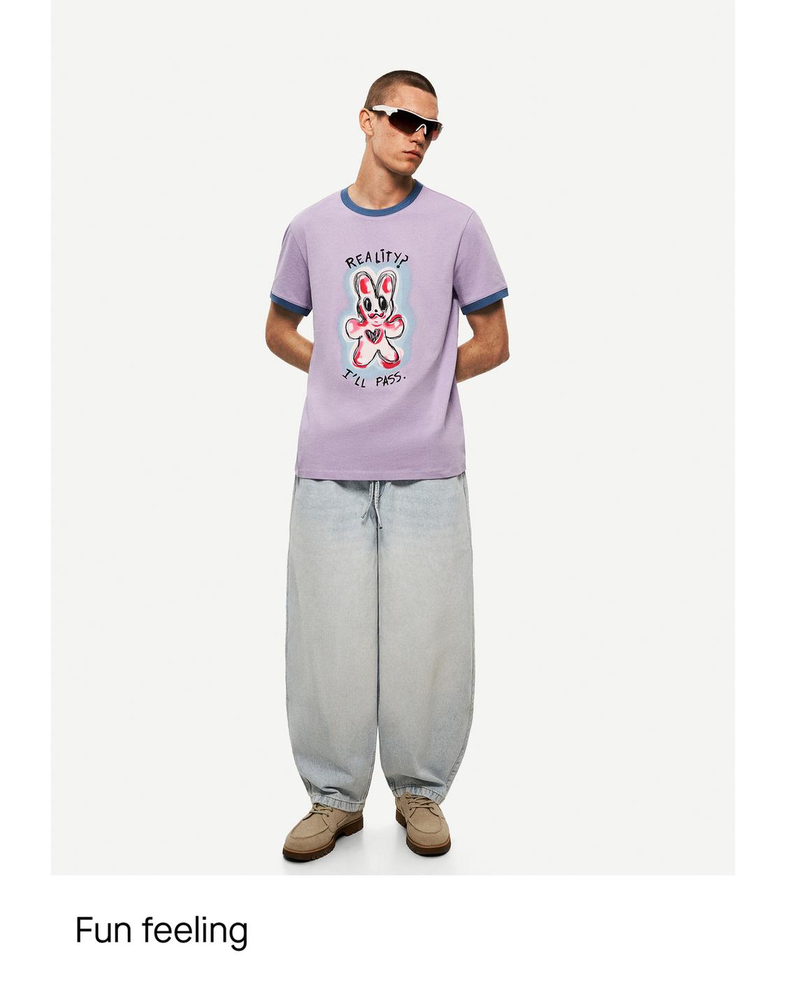 Short sleeve T-shirt with contrast print