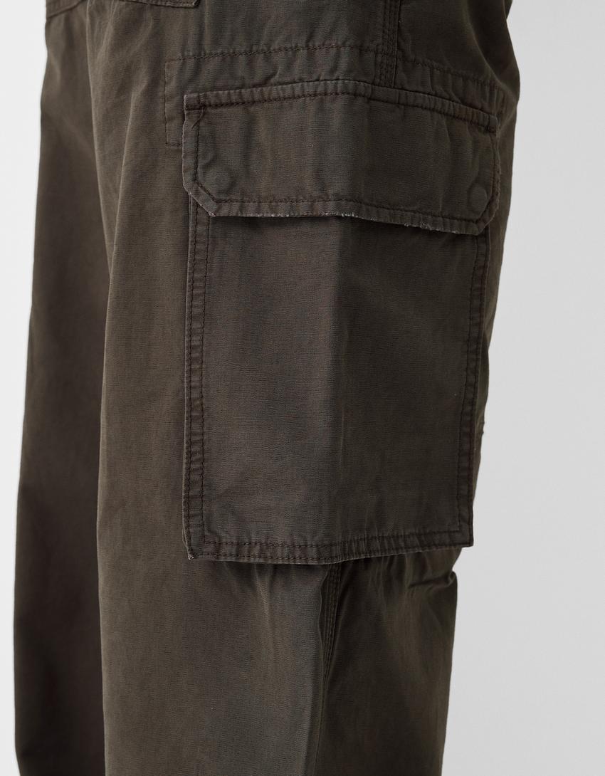 Voluminous multipocket cargo trousers-Khaki