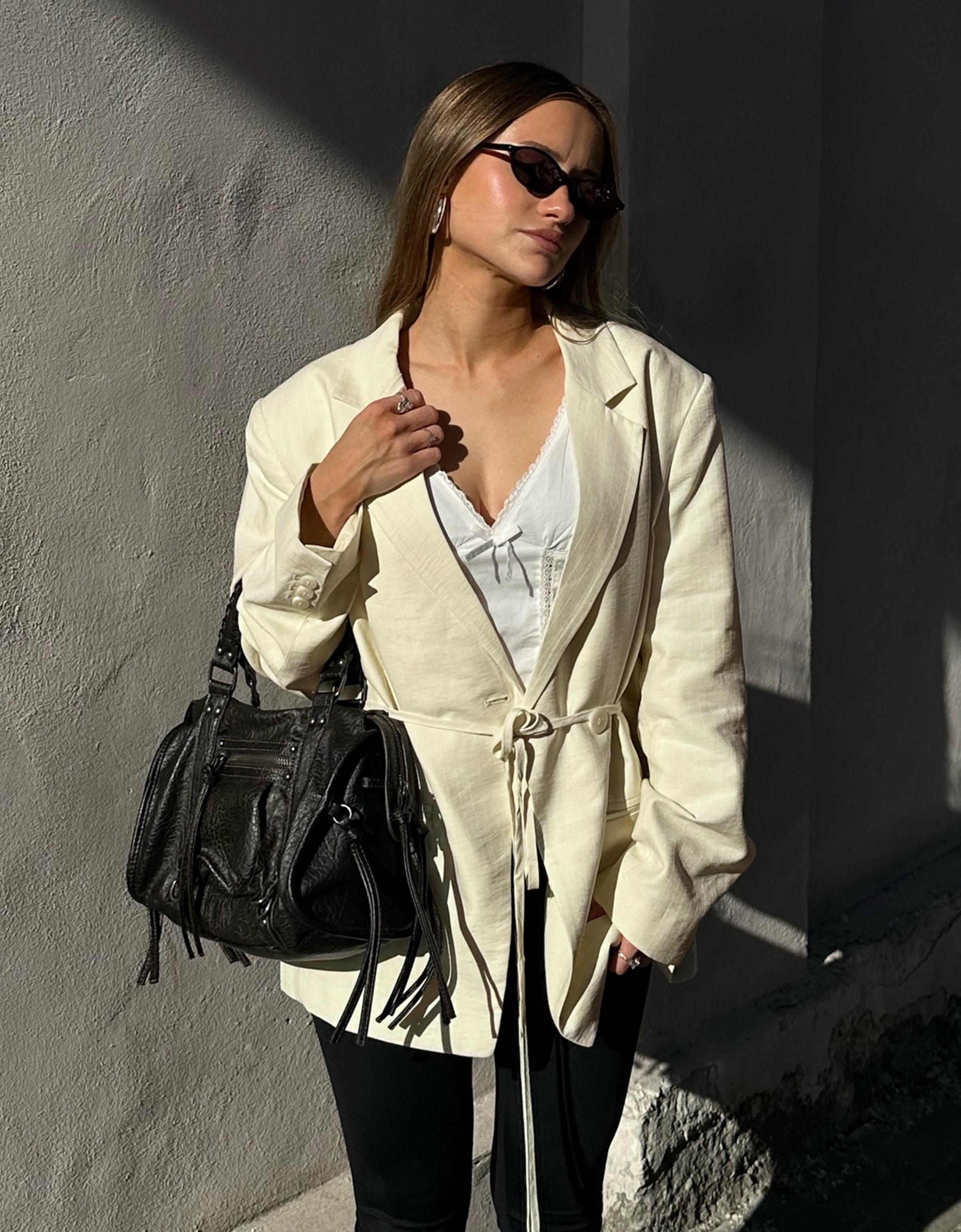 Flowy blazer with drawstring
