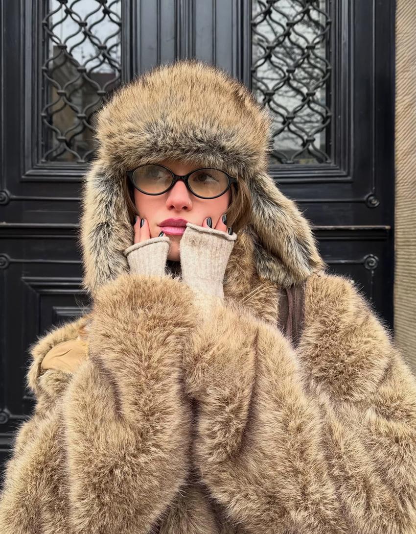 Geacă din imitație de blană-Nisip