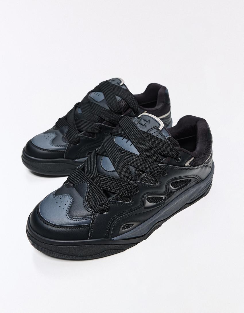 Skate-Sneaker mit dicker Sohle-Schwarz