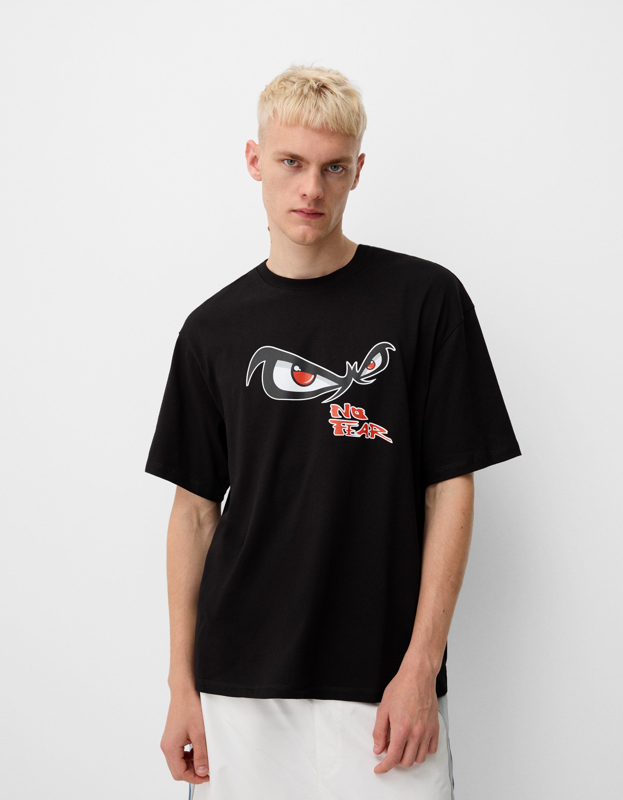 Bershka T-Shirt Bershka X No Fear Im Relaxed-Fit Mit Kurzen Ärmeln Herren M Schwarz