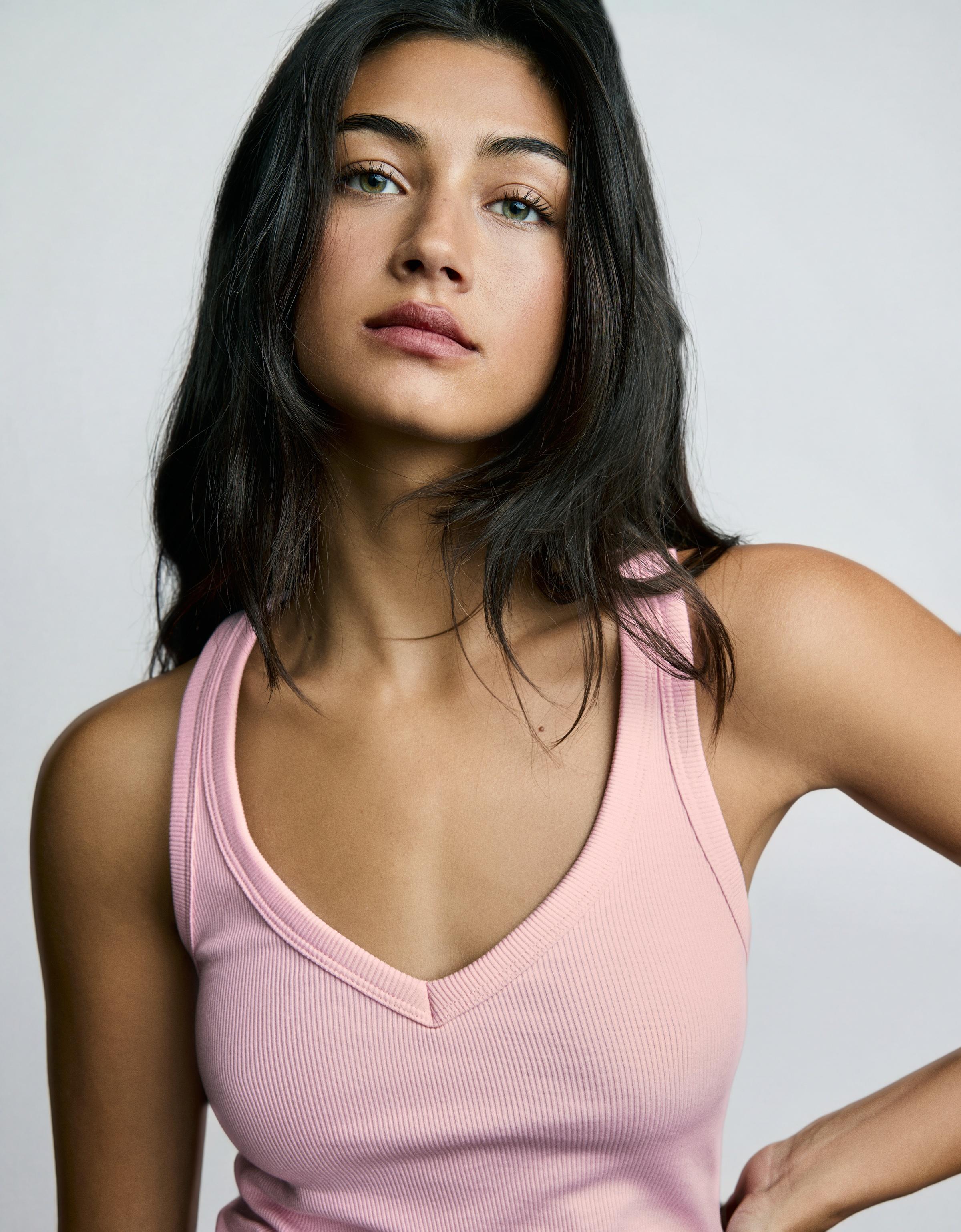 V-neck strappy vest top — Pink