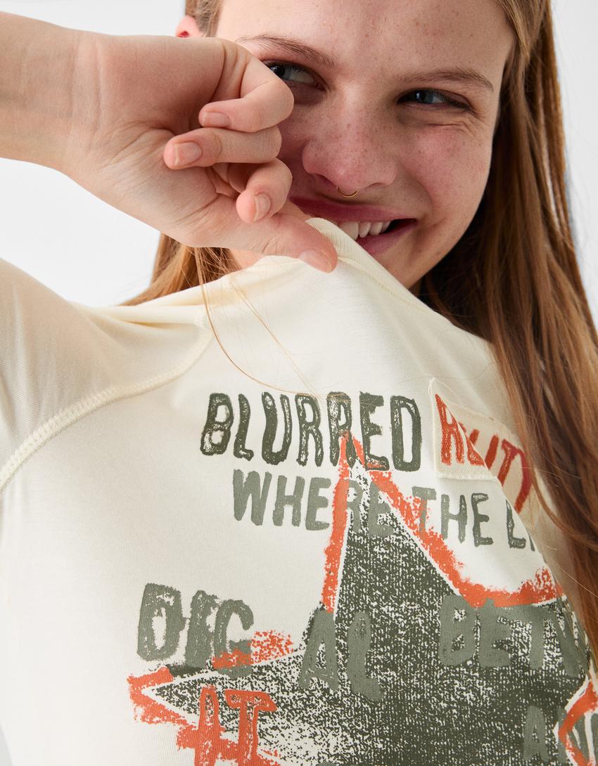 Short sleeve T-shirt with patch-Cream-2