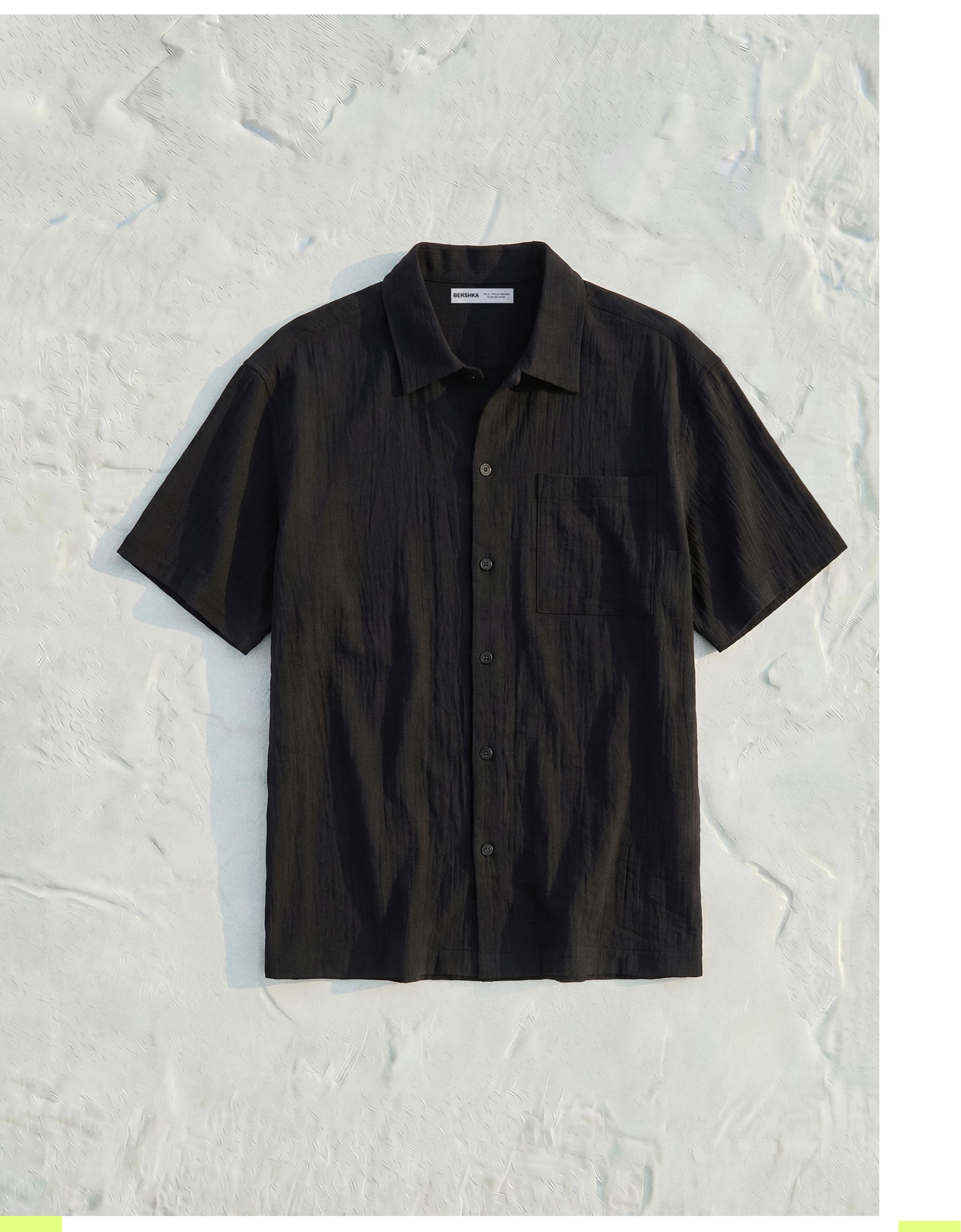 Pleated short sleeve boxy shirt — Black