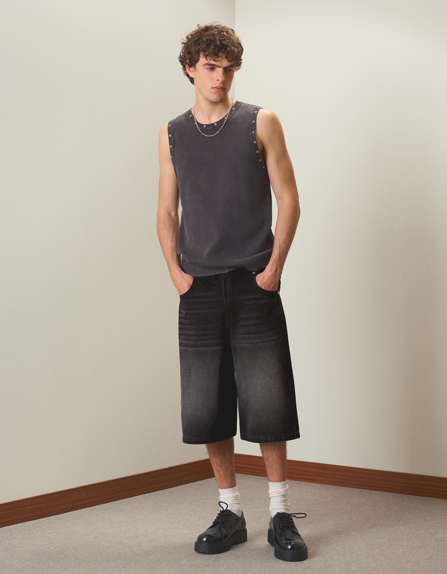 Bershka bermudy jeansowe o kroju baggy czarny