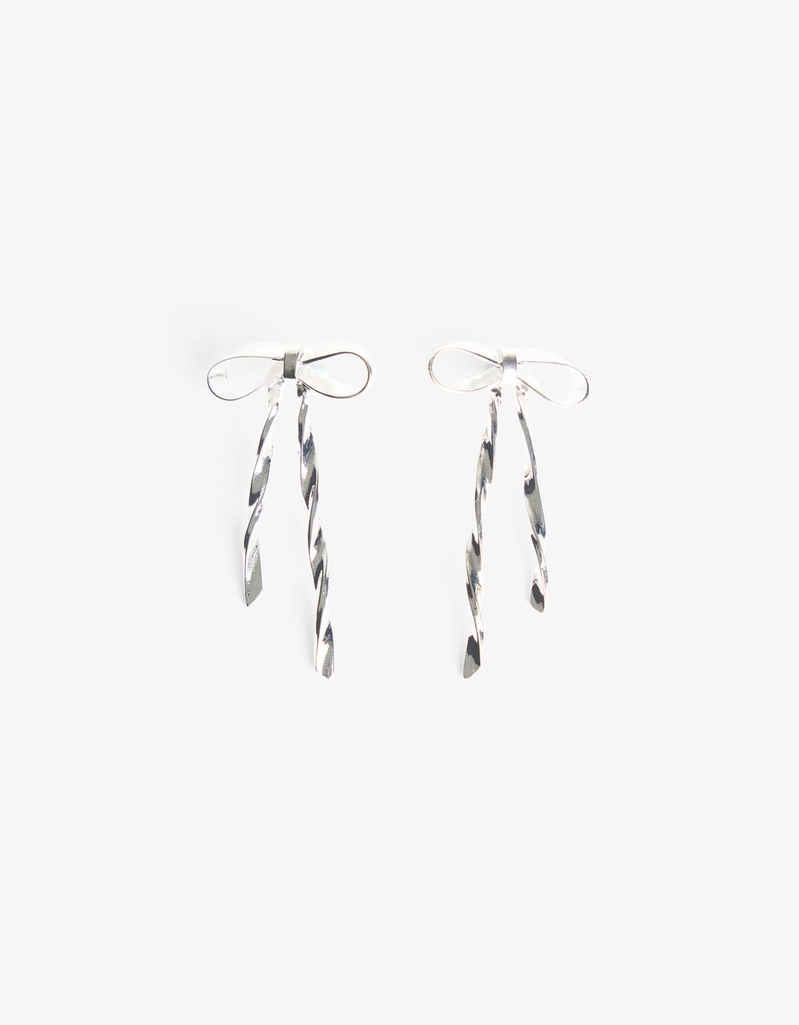 Metal bow earrings