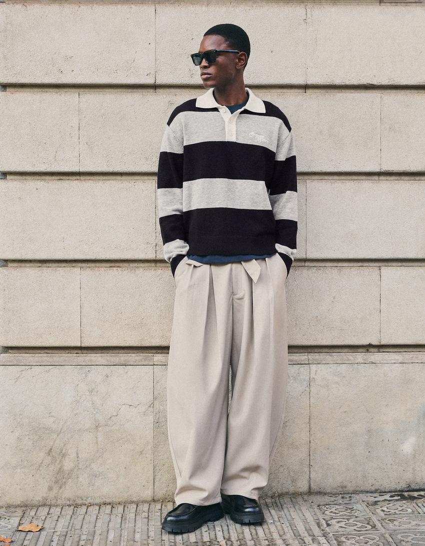 Contrast striped polo collar sweater-Navy