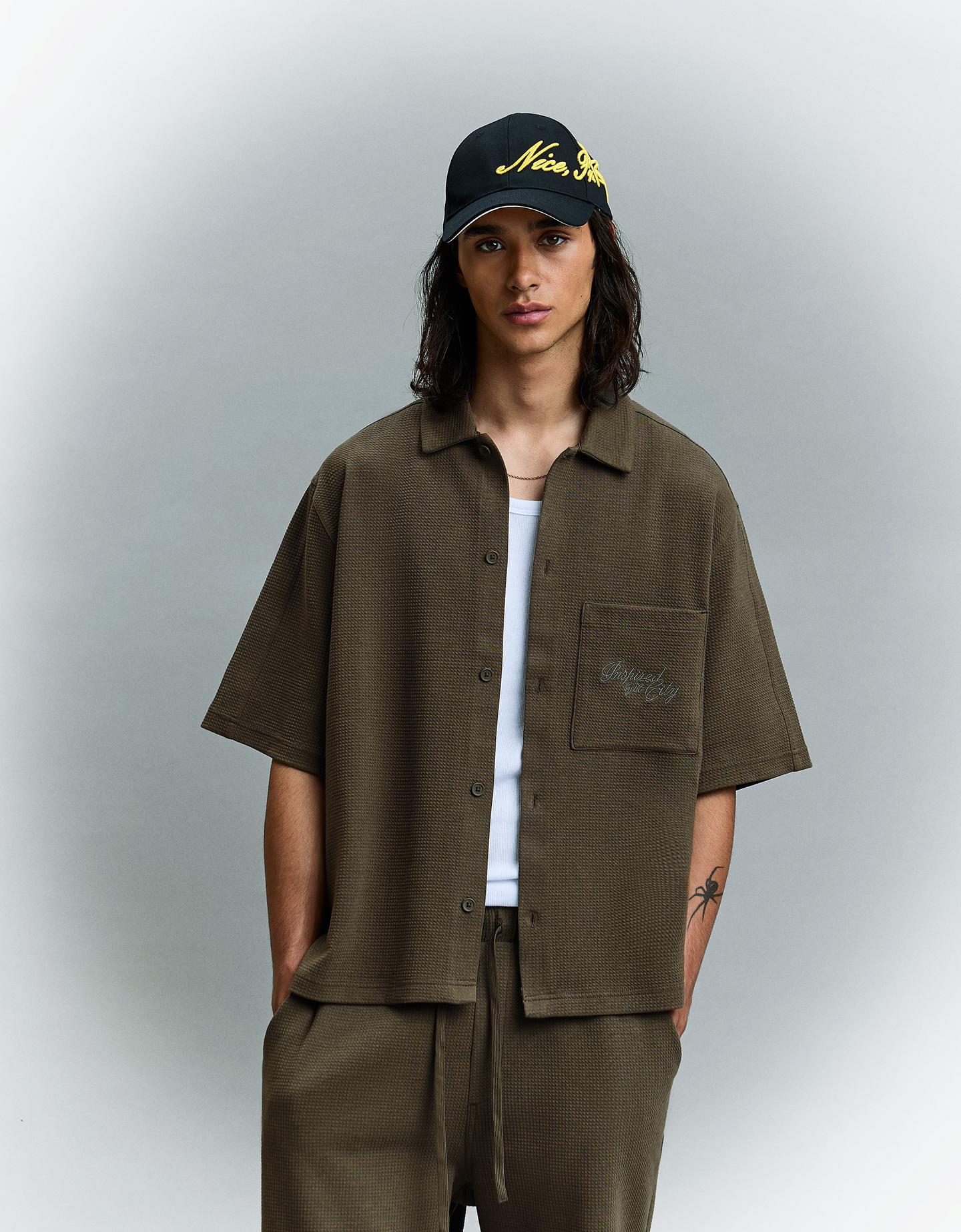Bershka koszula z krótkim rękawem gofr khaki