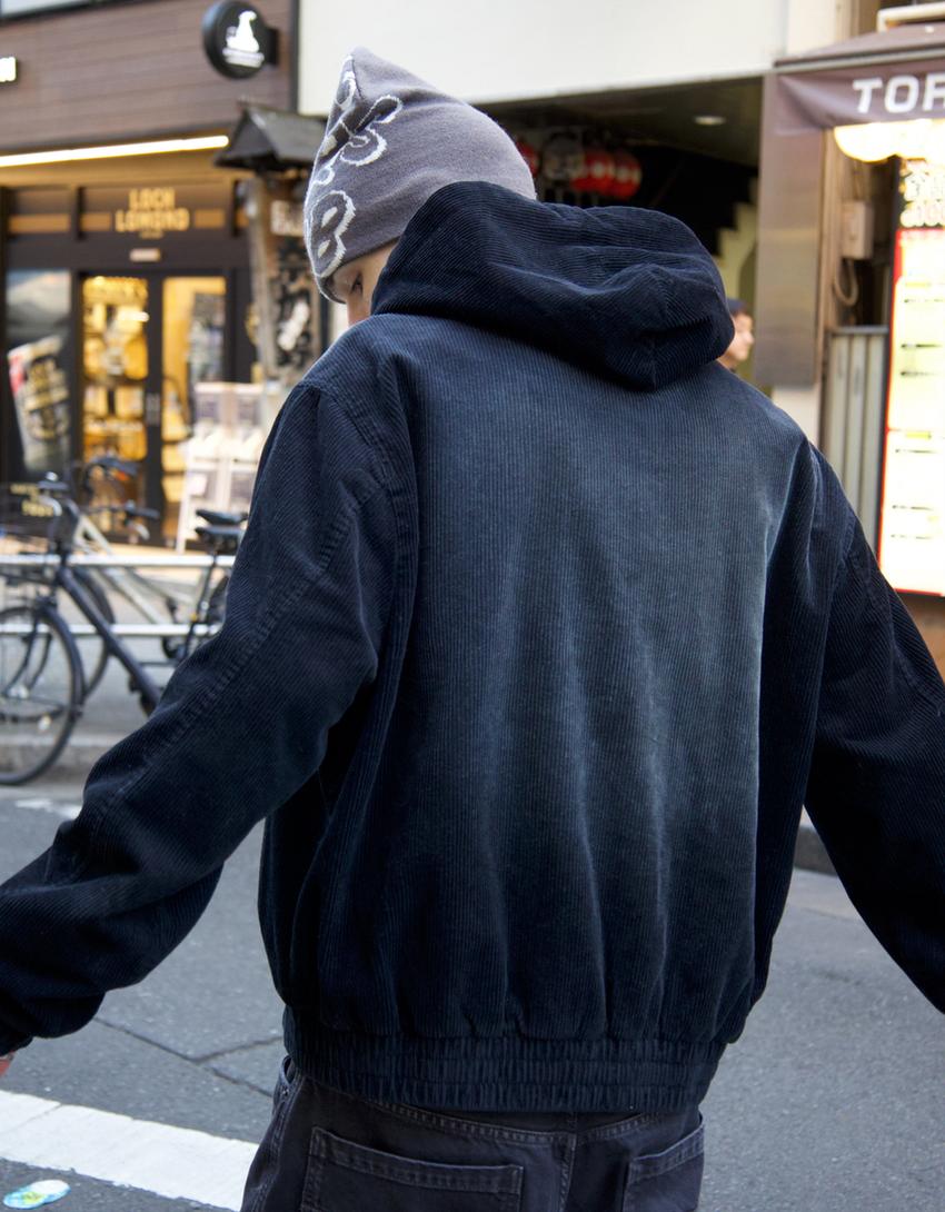 Boxy kurtka sztruksowa z kapturem-Czarny