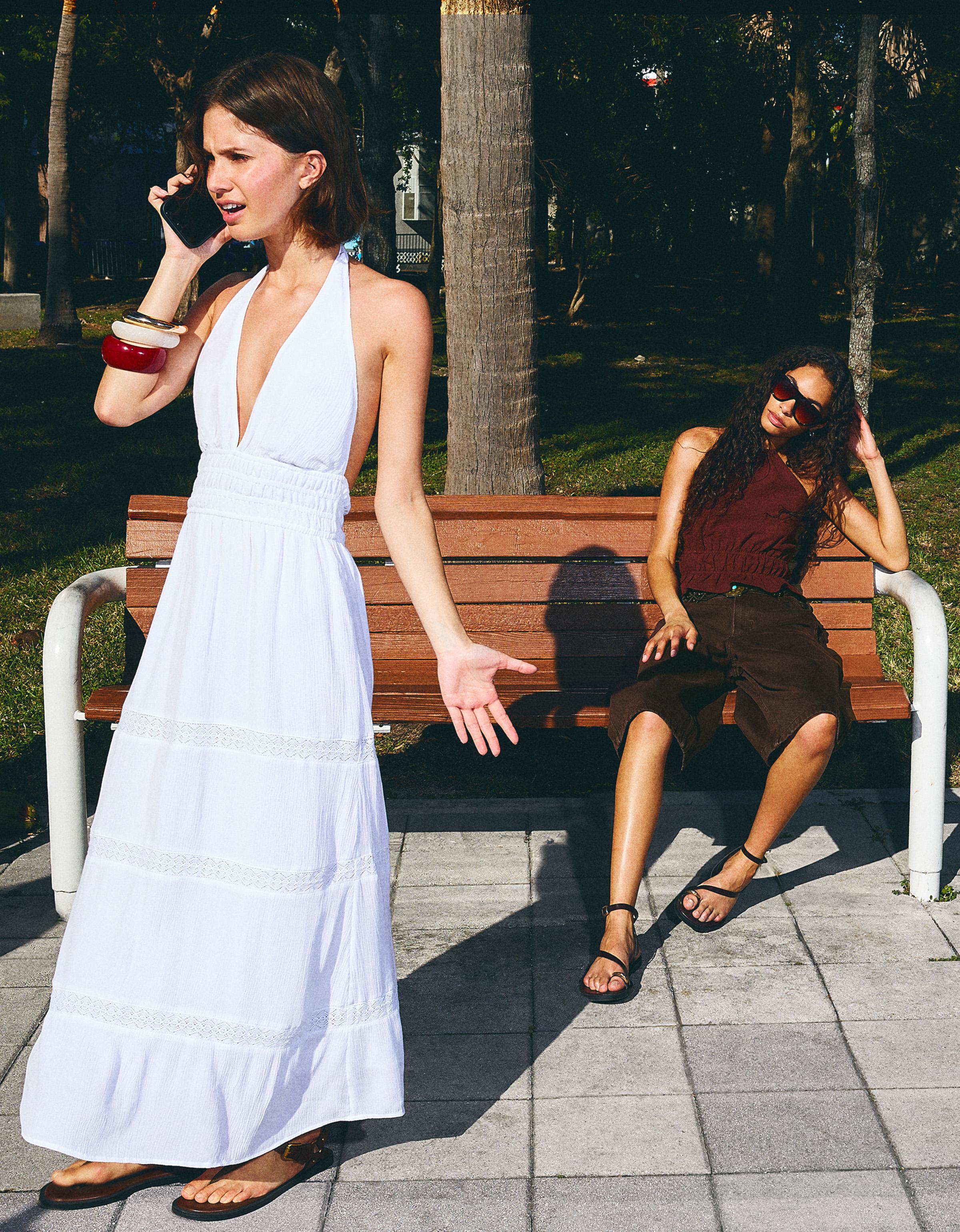 Bershka Neckholder-Kleid Mit Rüschen Damen Xs Weiss